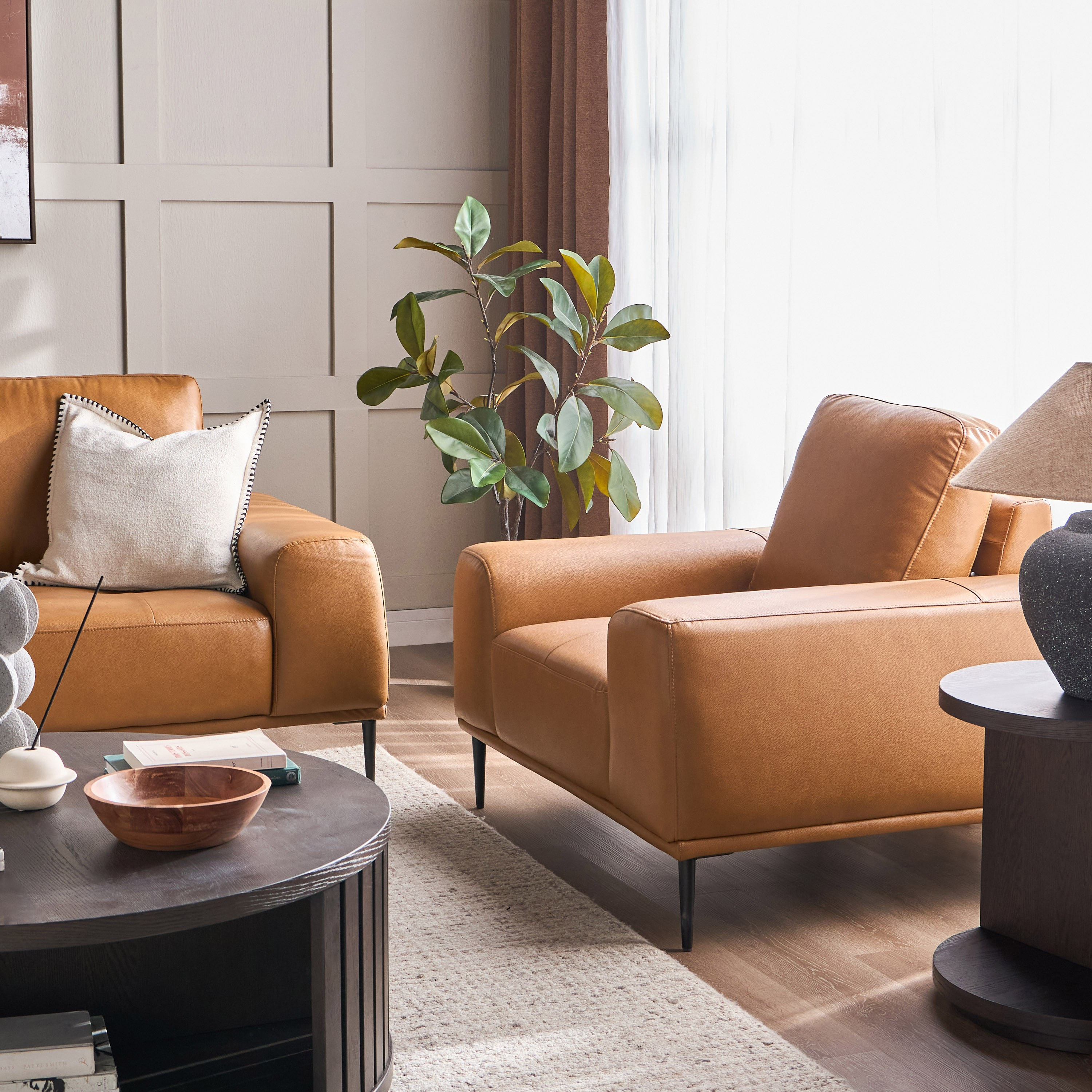 كرسي جلد صناعي بمساند ذراعين - إيدين-furniture-sofaandseating-armchairs-image-8