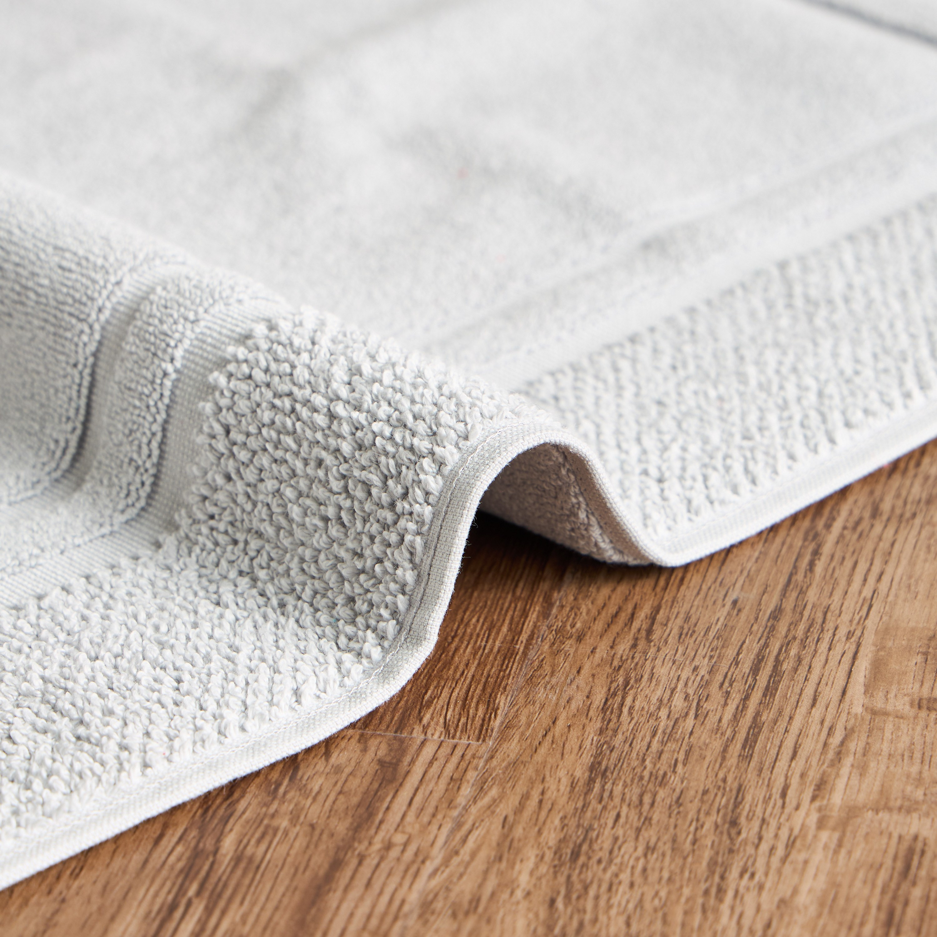 Estella Bath Mat - 50x80 cm-babyandkids-bathandstorage-bath-bathmats-image-3