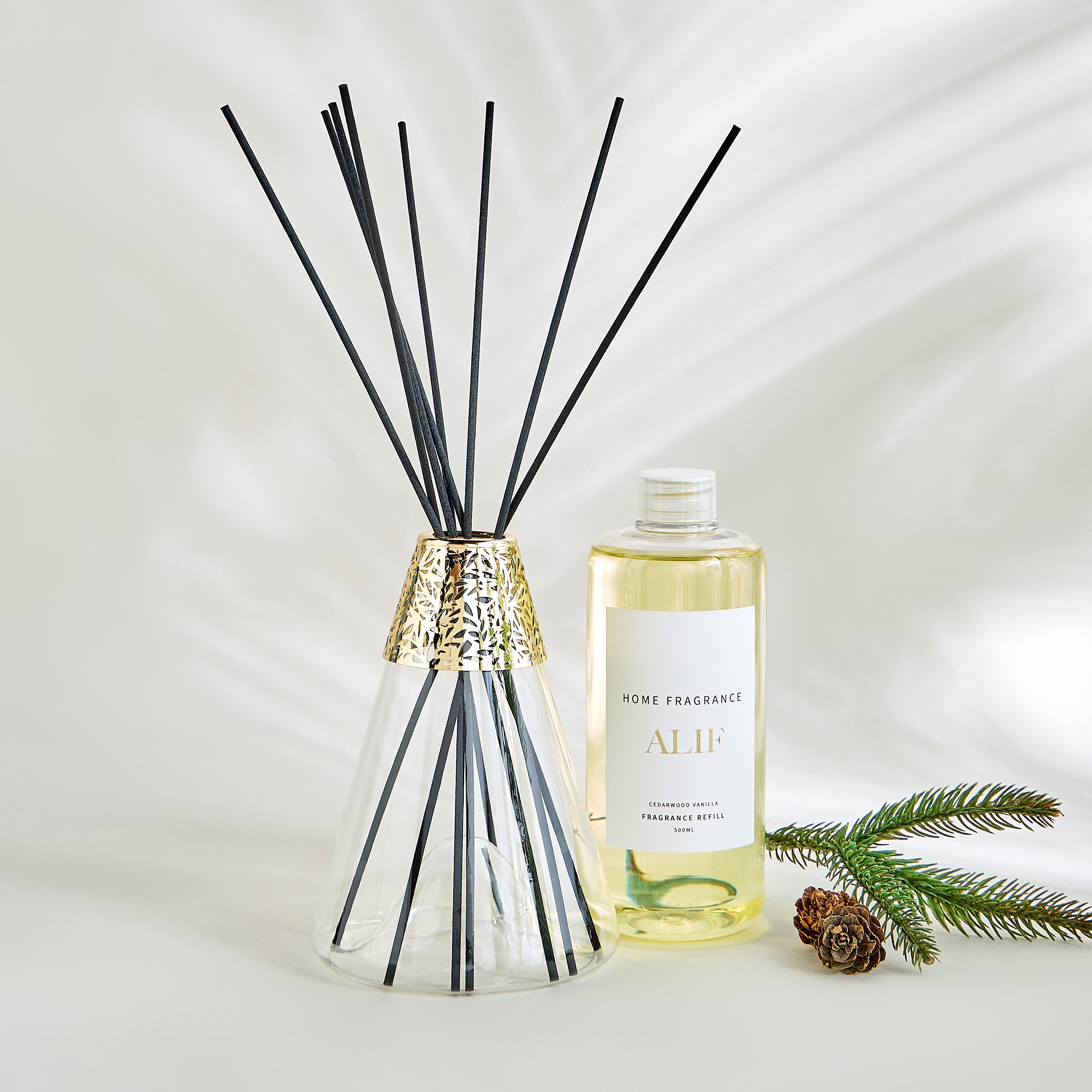 Alif Cedarwood Vanilla Reed Diffuser - 500 ml-household-homefragrance-reeddiffusers-image-1