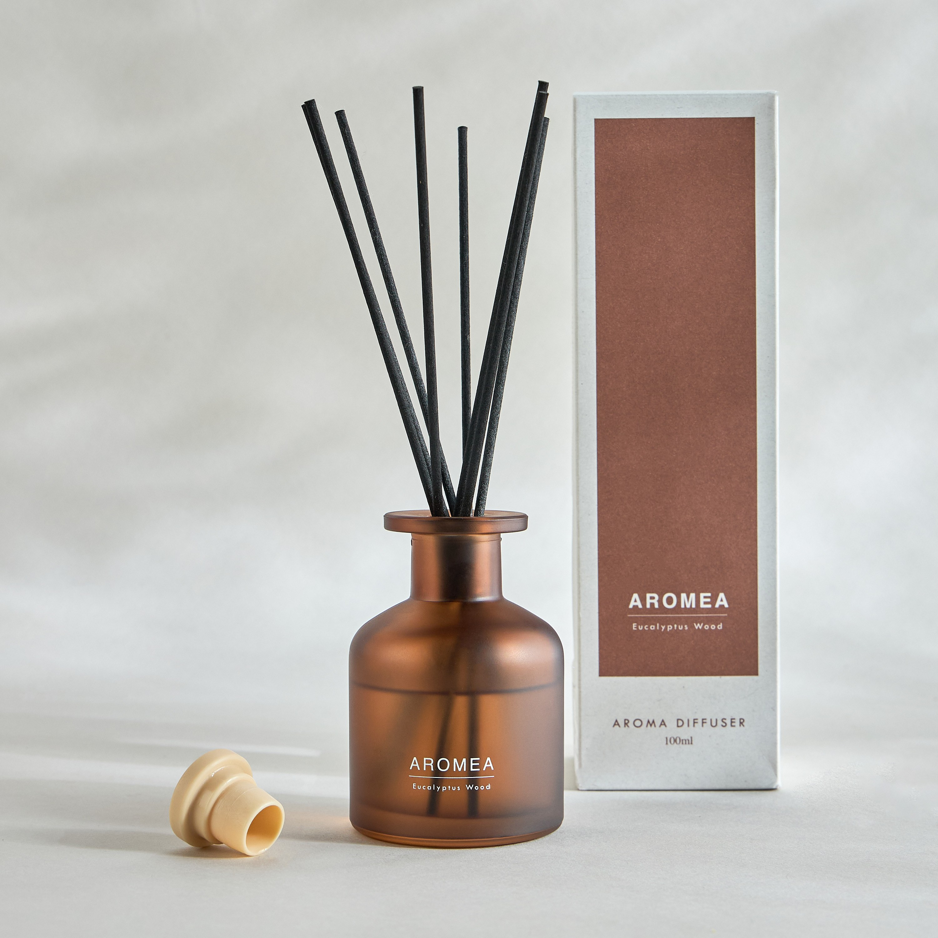 Aromea Eucalyptus Wood Reed Diffuser - 100 ml-household-homefragrance-reeddiffusers-image-2