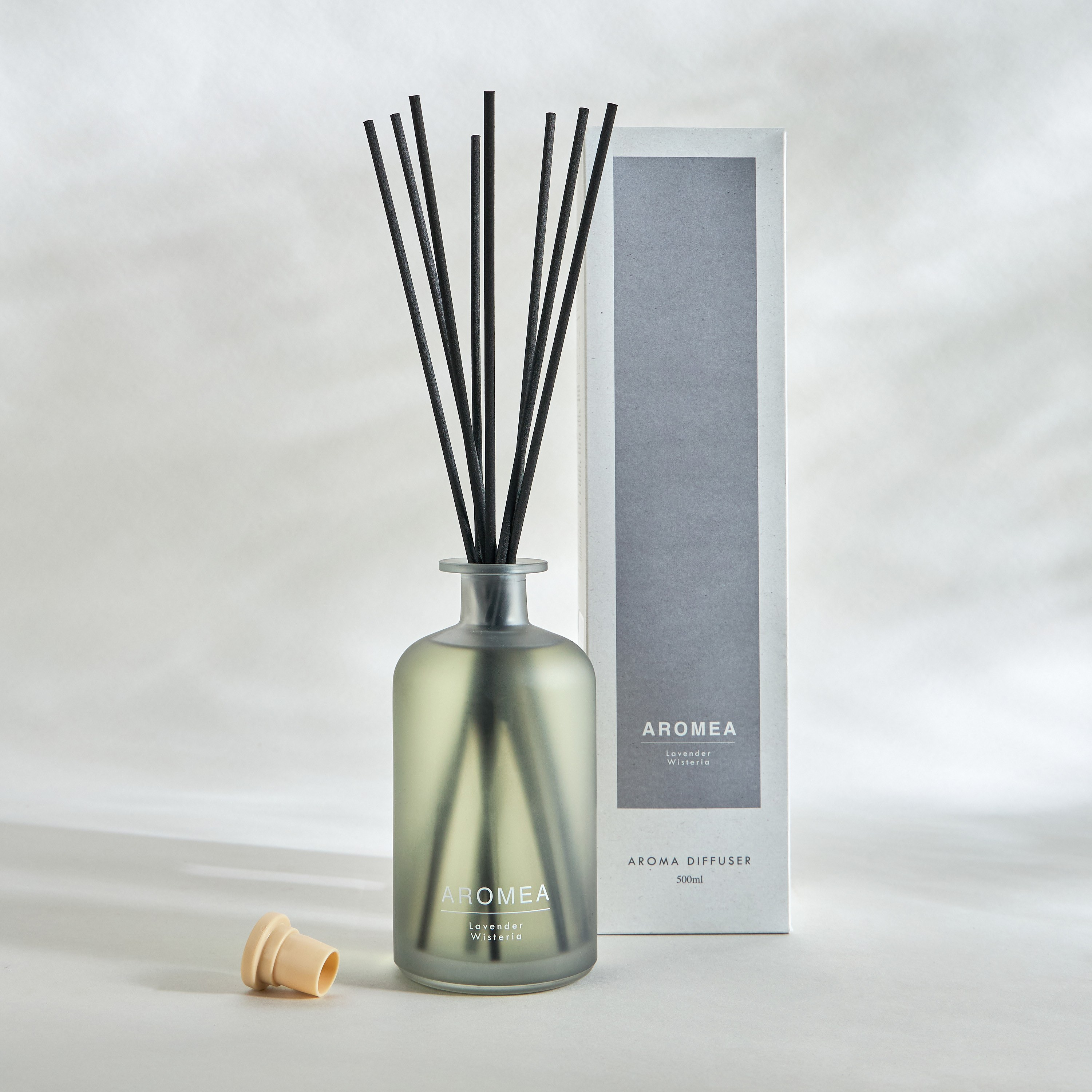 Aromea Lavender Wisteria Reed Diffuser - 500 ml-household-homefragrance-reeddiffusers-image-2