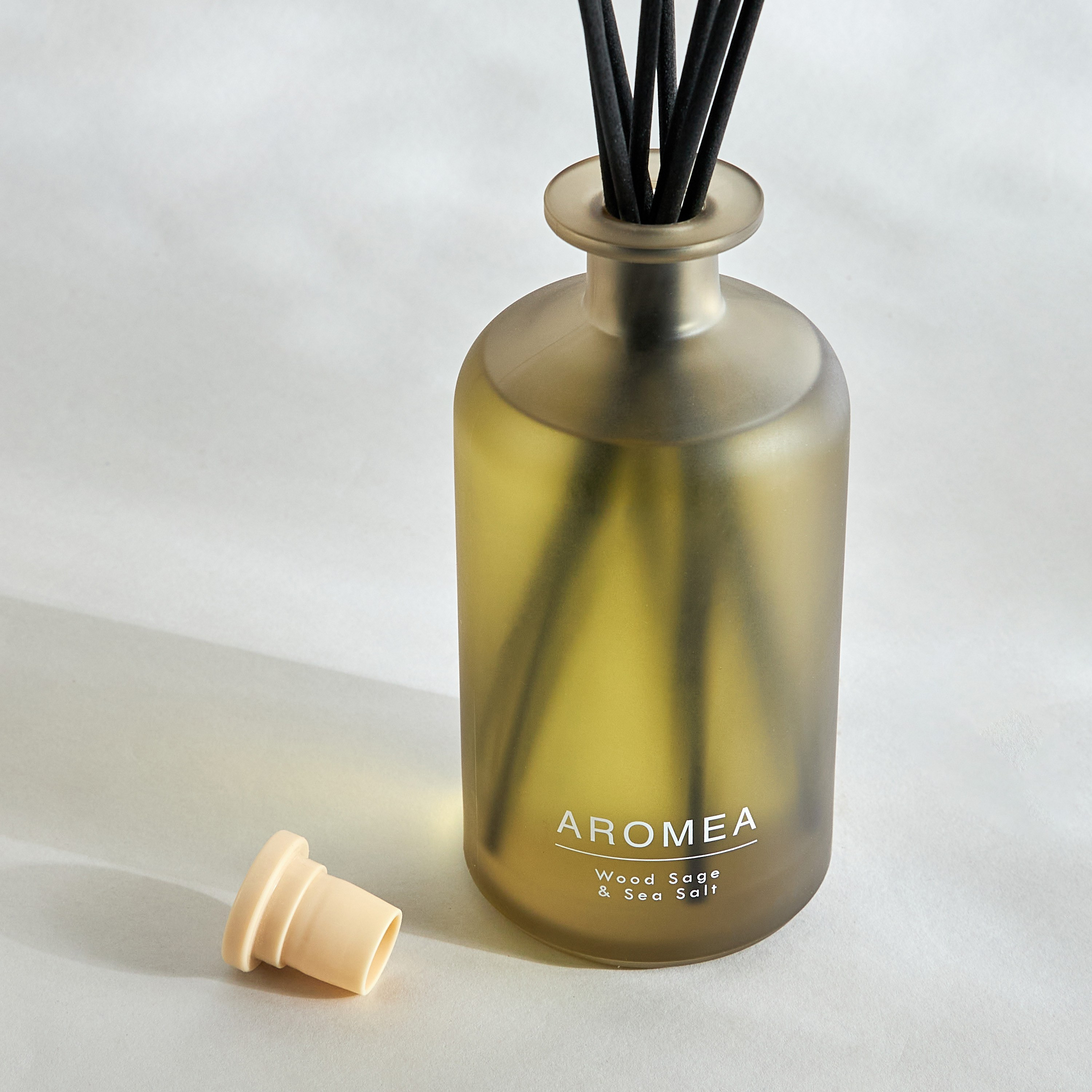 Aromea Wood Sage and Sea Salt Reed Diffuser - 500 ml-household-homefragrance-reeddiffusers-image-3