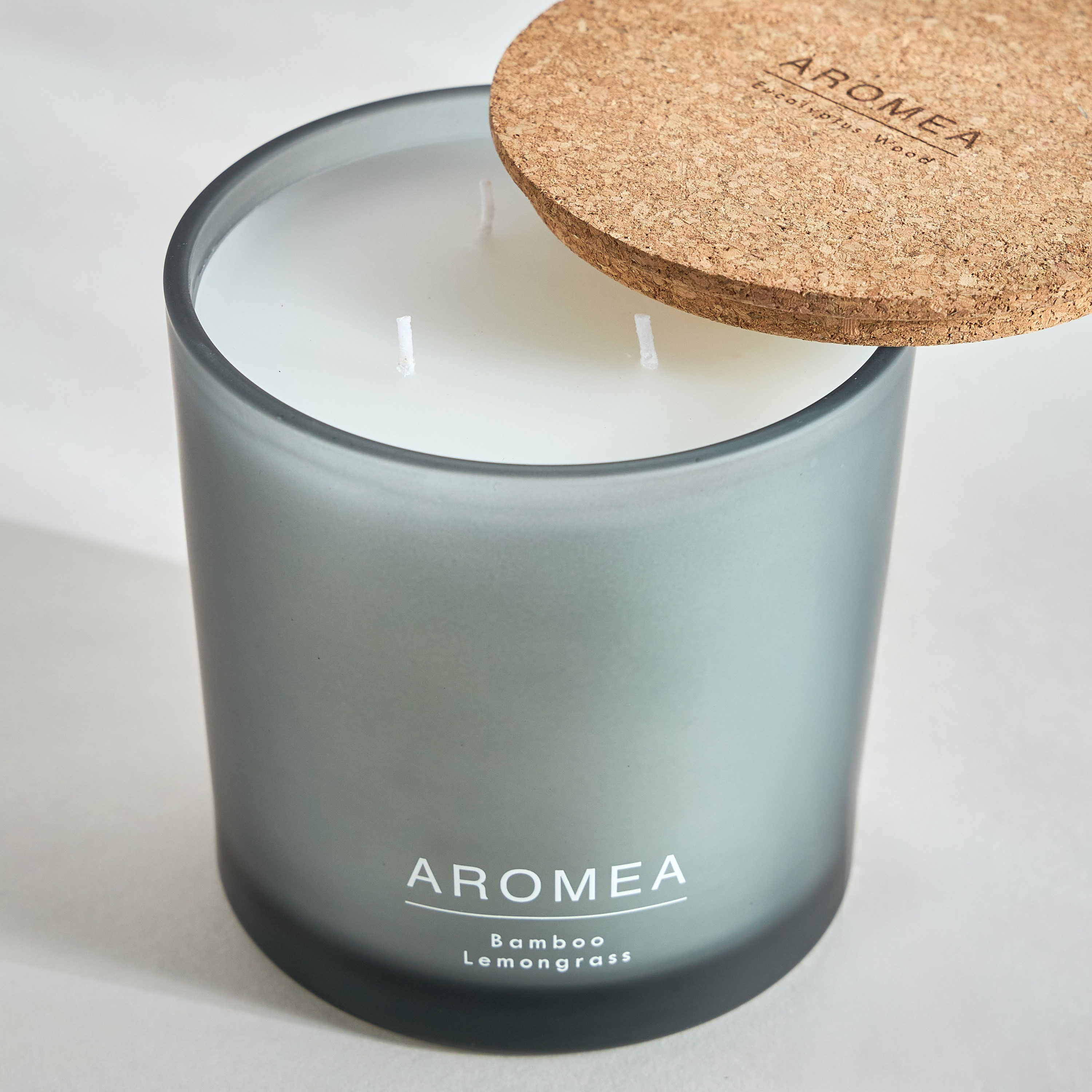 شمعة جرة معطرة بالخيزران وعشب الليمون - أروميا-household-homefragrance-candles-image-3