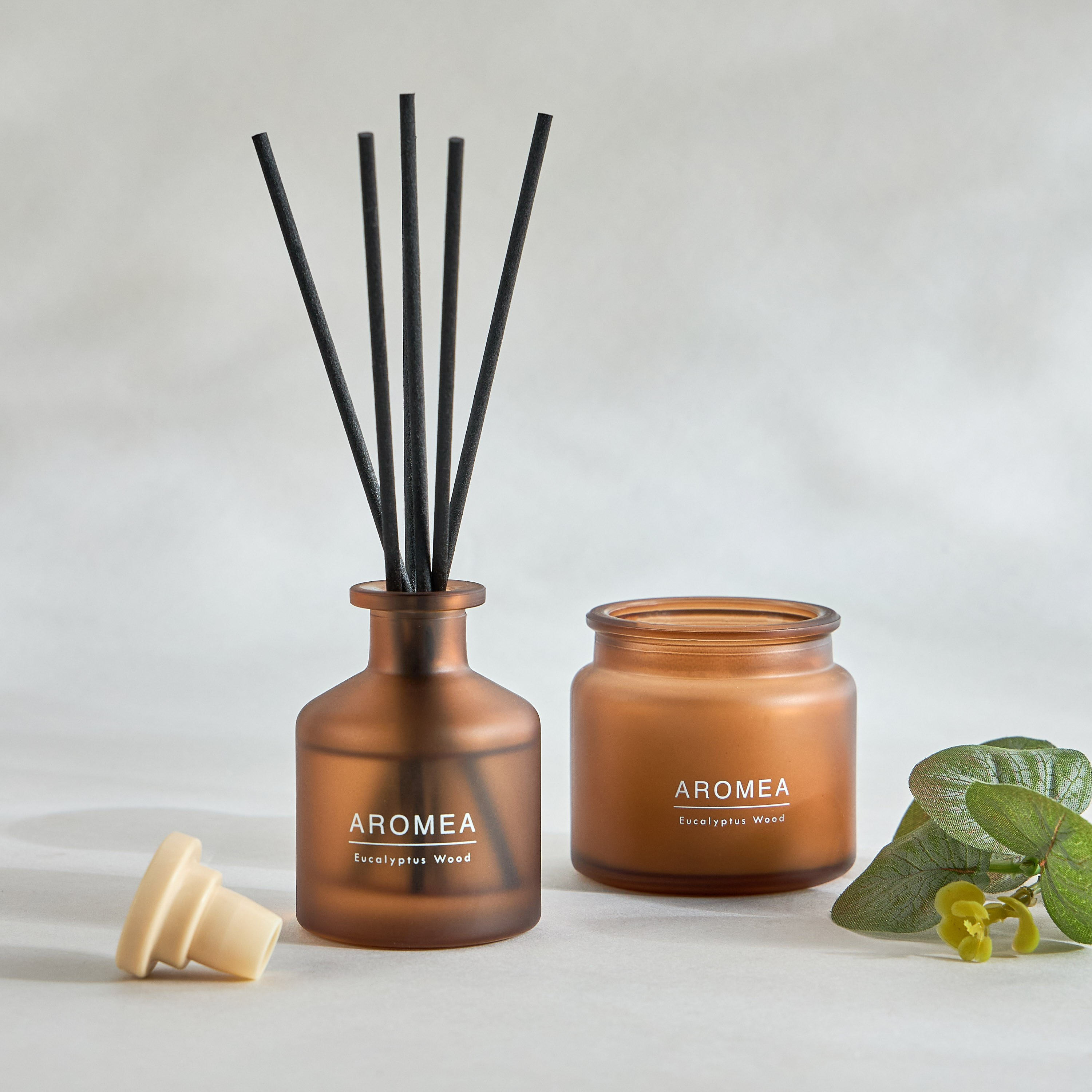 Aromea Eucalyptus Wood Reed Diffuser and Candle Gift Set-household-homefragrance-fragrancegiftset-image-1