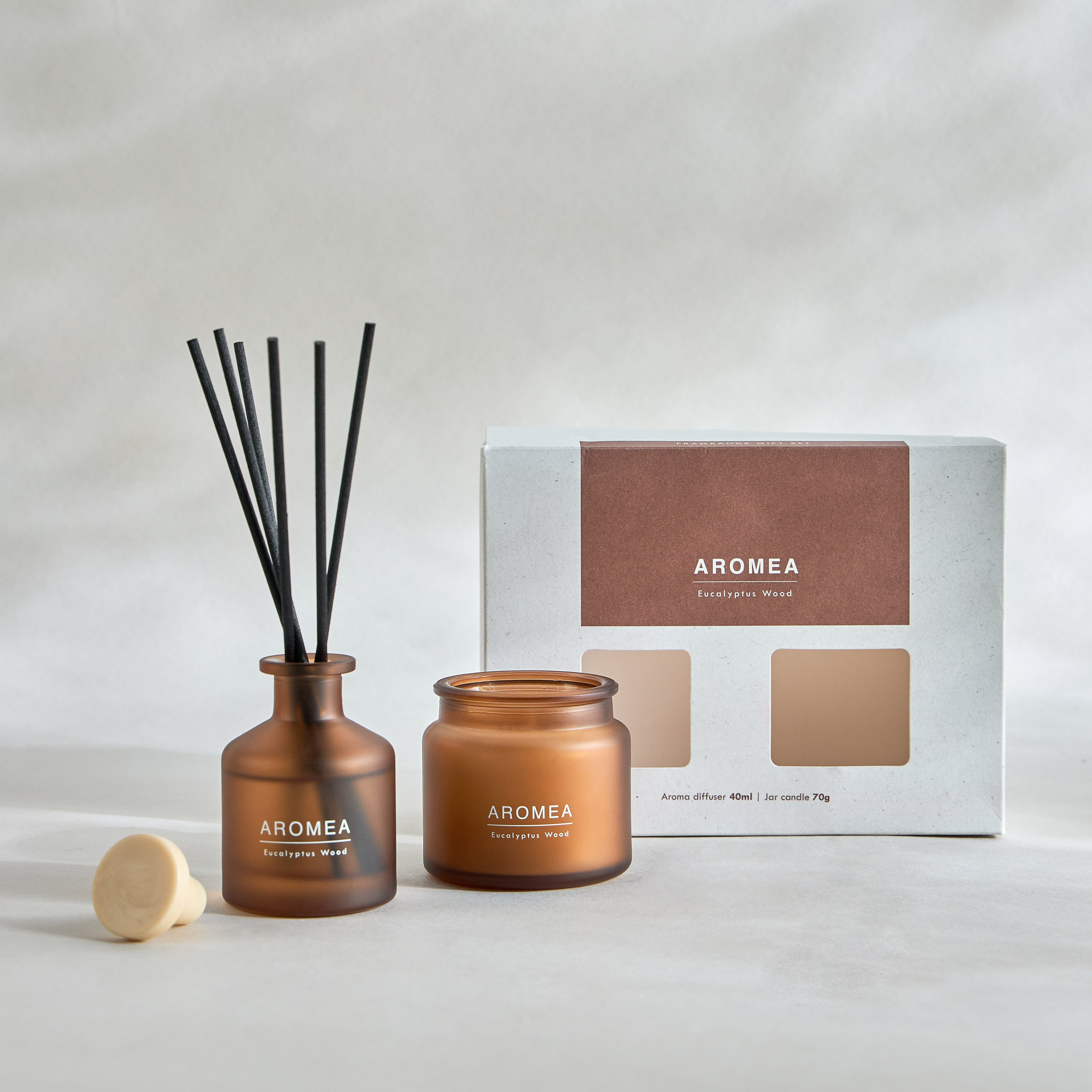 Aromea Eucalyptus Wood Reed Diffuser and Candle Gift Set-household-homefragrance-fragrancegiftset-image-2