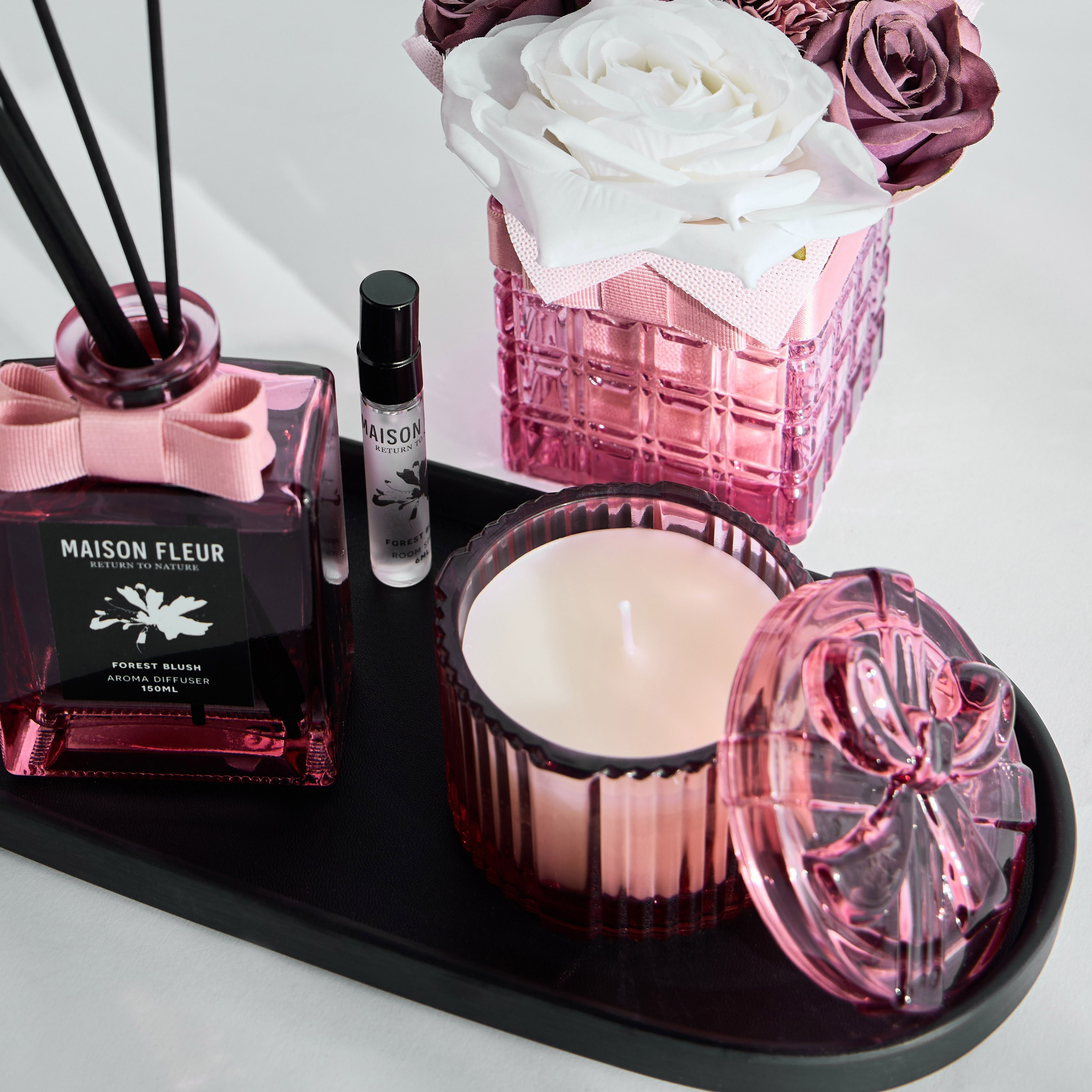 مجموعة هدايا فورست بلش 5 قطع - ميزون فلور-household-homefragrance-fragrancegiftset-image-3