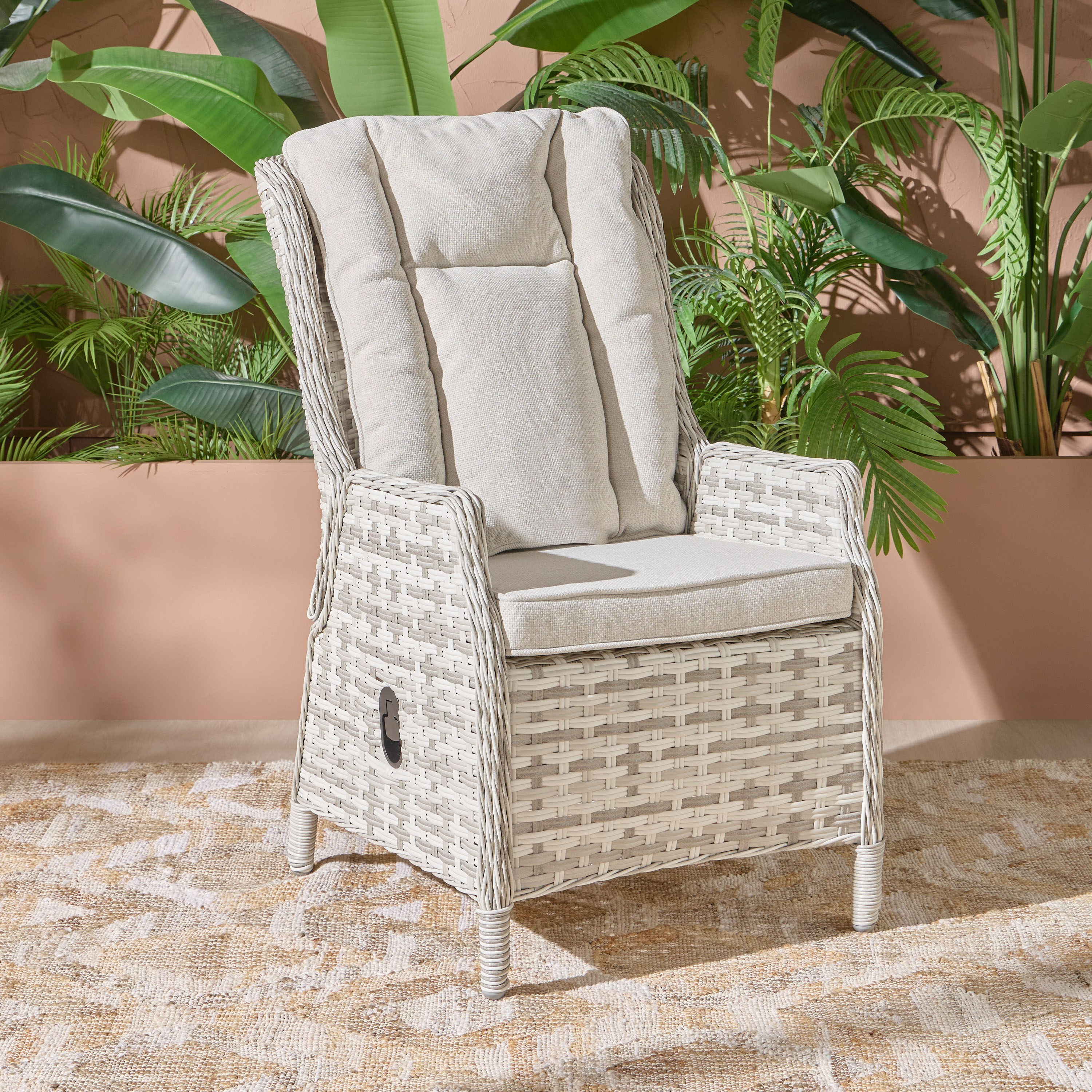 Sol Wicker Outdoor Recliner Armchair