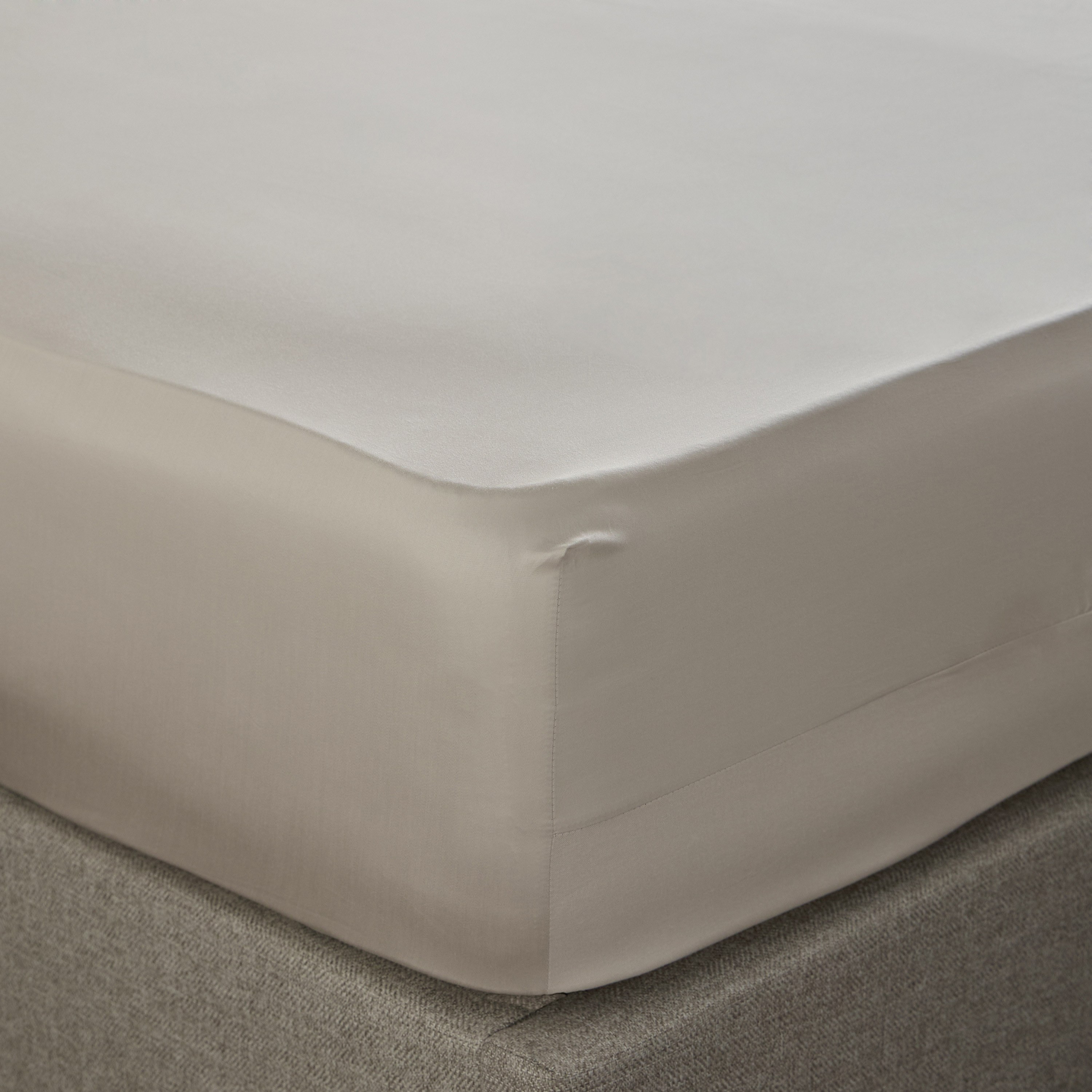 Waves Egyptian Cotton 400 Thread Count King Fitted Sheet - 180x205 cm-household-bedding-sheetsandpillowcases-fittedsheets-image-1