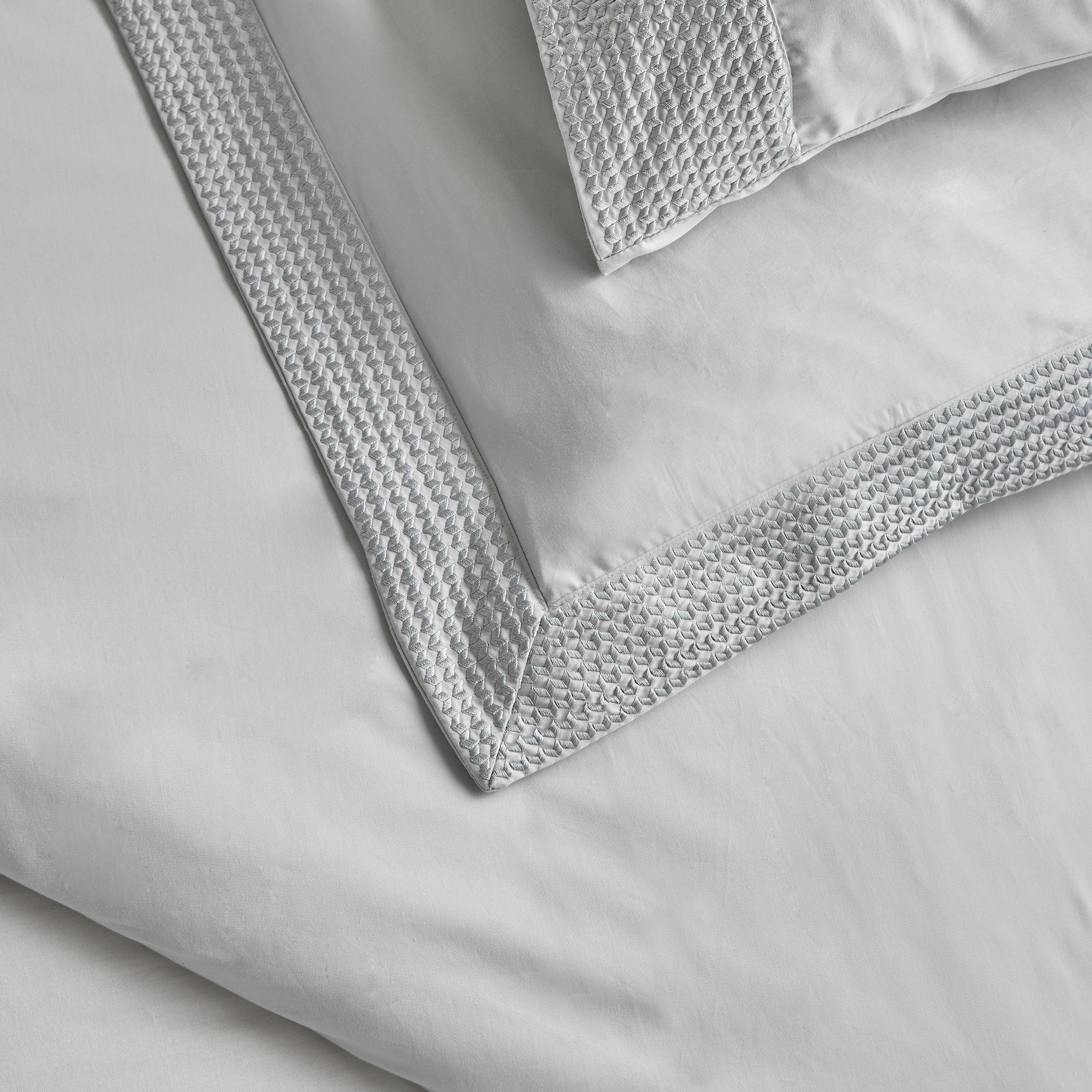 Sydney Egyptian Cotton 600 Thread Count 3-Piece Super King Duvet Cover Set - 220x260 cm-household-bedding-duvetandcovers-duvetcovers-image-4