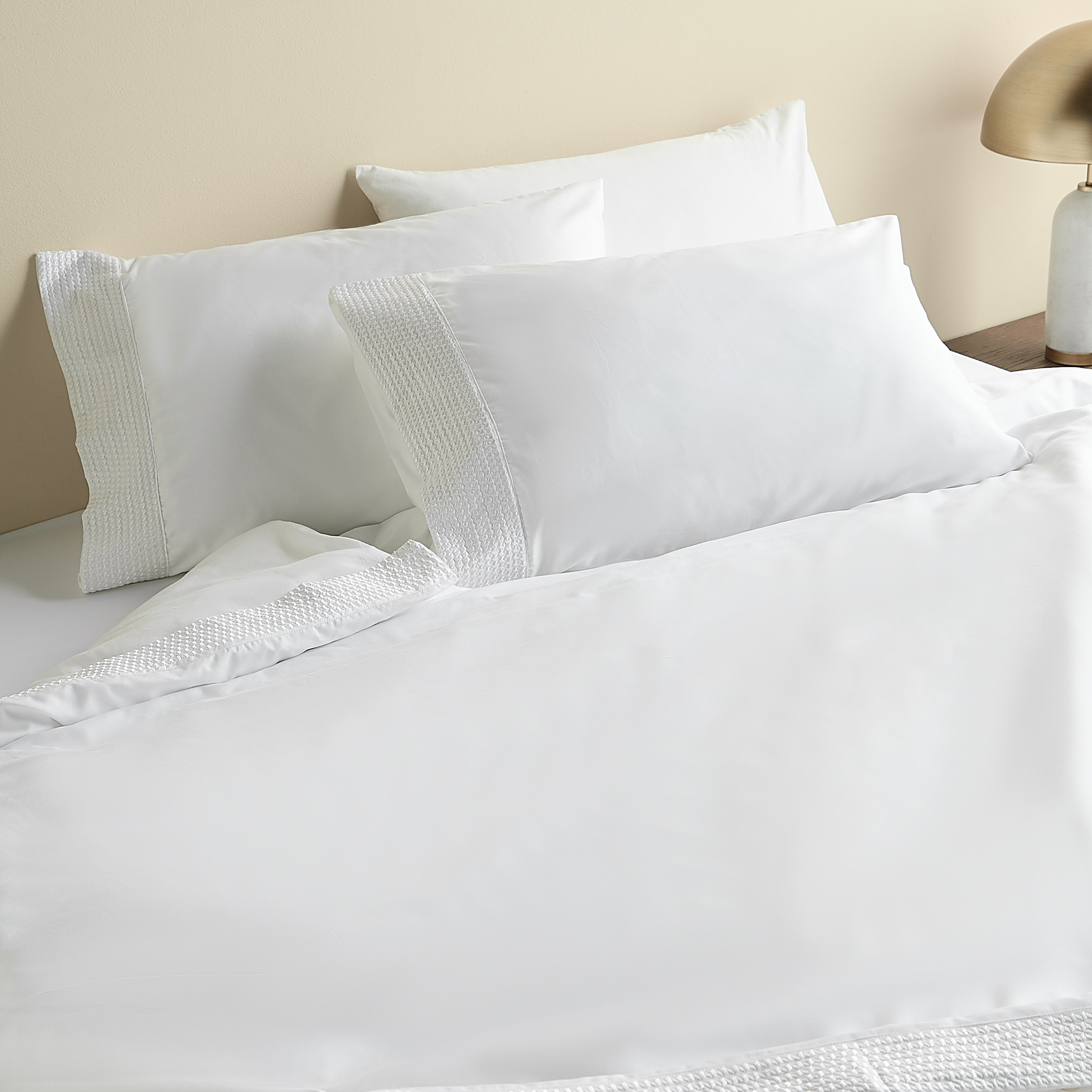 طقم غطاء لحاف سوبر كينج قطن مصري بعدد خيوط 600 خيط 3 قطع - سيدني - 260×220 سم-household-bedding-duvetandcovers-duvetcovers-image-6