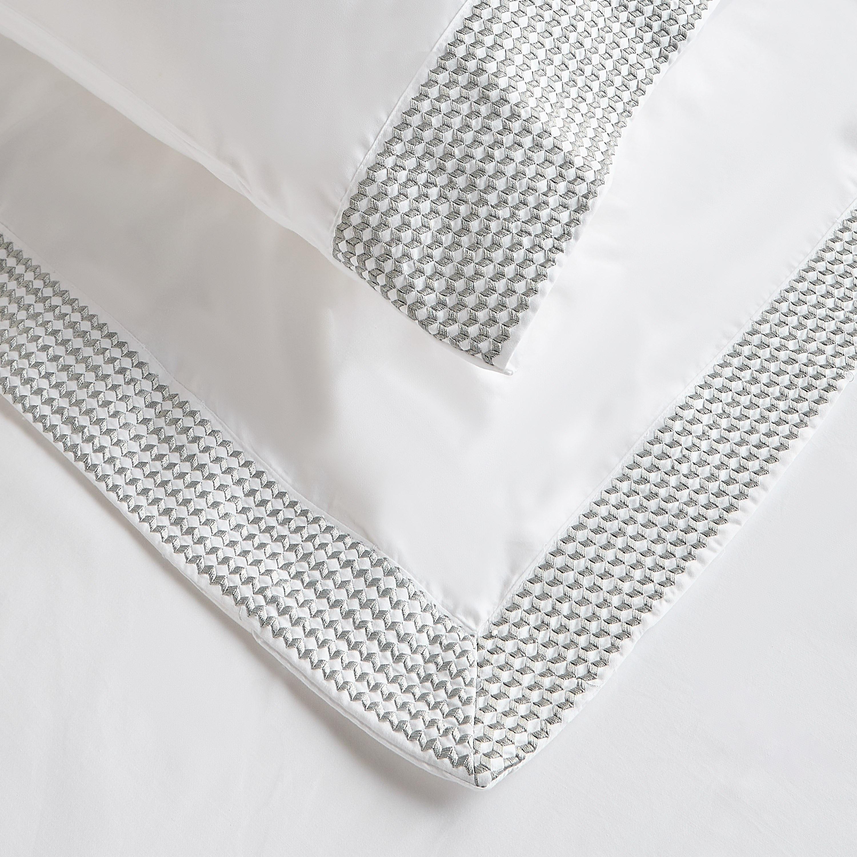 Sydney Egyptian Cotton 600 Thread Count 3-Piece Super King Duvet Cover Set - 220x260 cm-household-bedding-duvetandcovers-duvetcovers-image-4