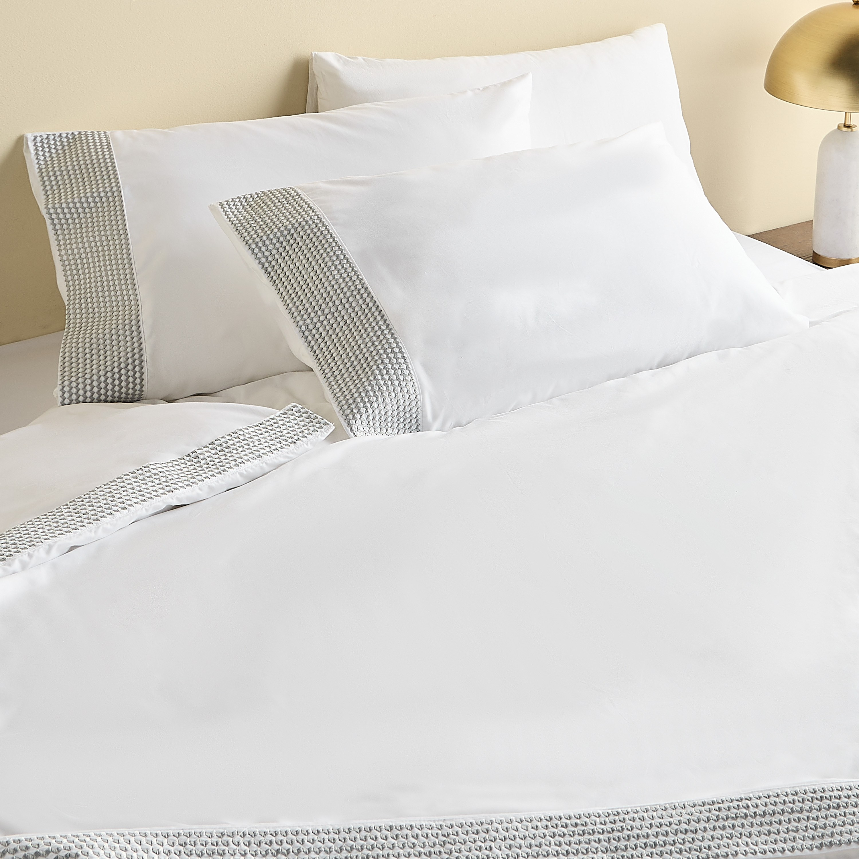 Sydney Egyptian Cotton 600 Thread Count 3-Piece Super King Duvet Cover Set - 220x260 cm-household-bedding-duvetandcovers-duvetcovers-image-6