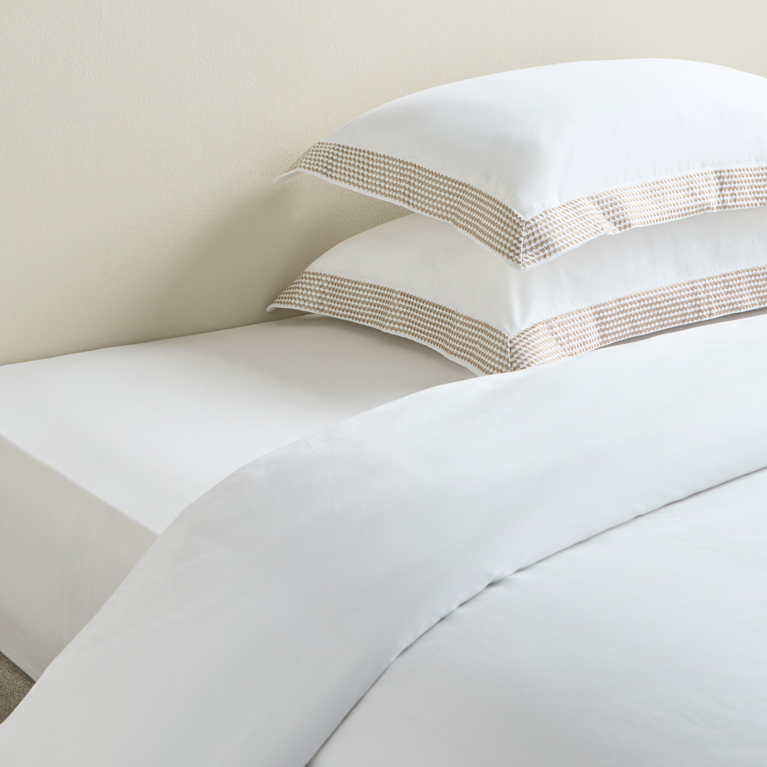 Sydney Egyptian Cotton 600 Thread Count 2-Piece Pillowcase Set - 50x75 cm-household-bedding-sheetsandpillowcases-pillowcases-image-4