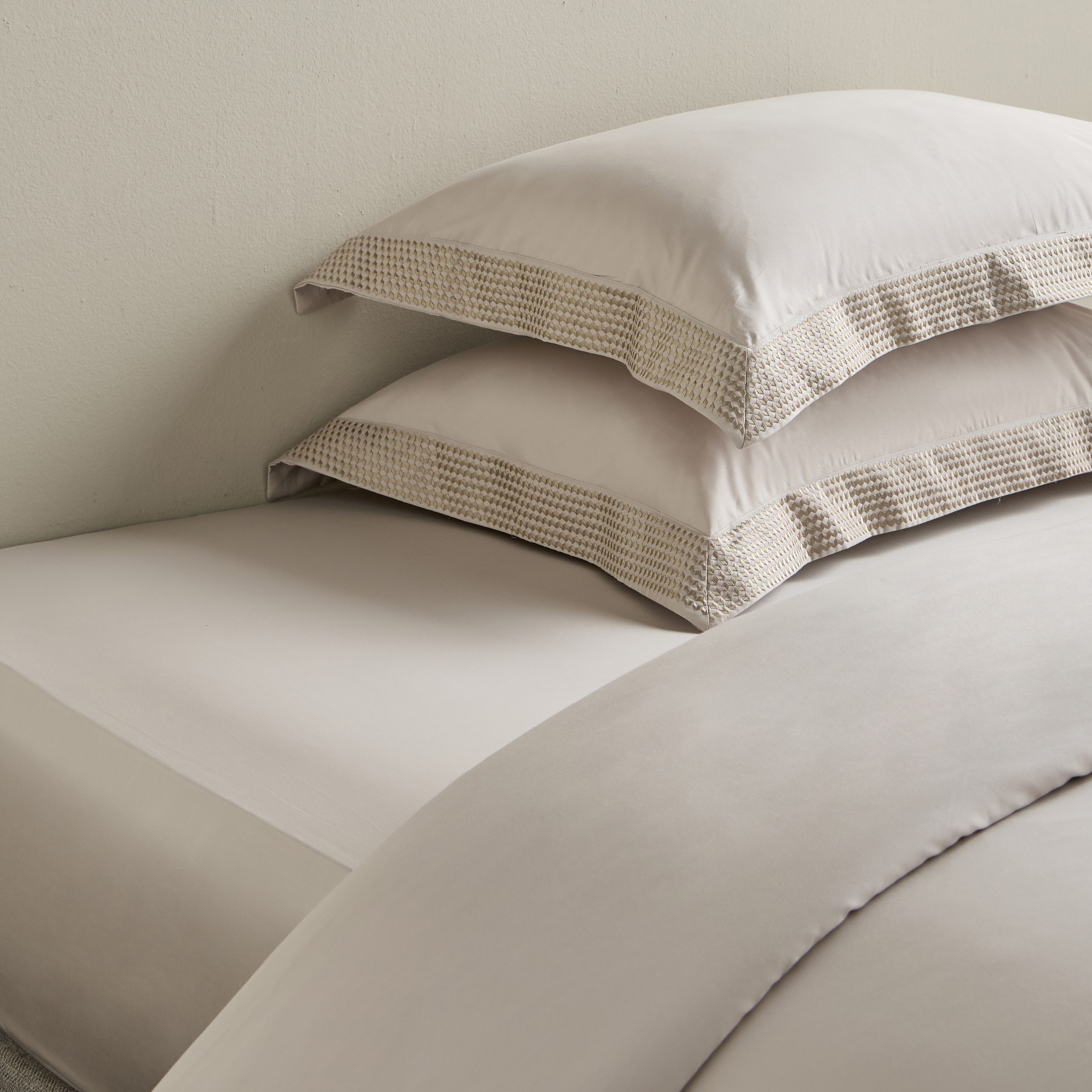 Sydney Egyptian Cotton 600 Thread Count 2-Piece Pillowcase Set - 50x75 cm-household-bedding-sheetsandpillowcases-pillowcases-image-4