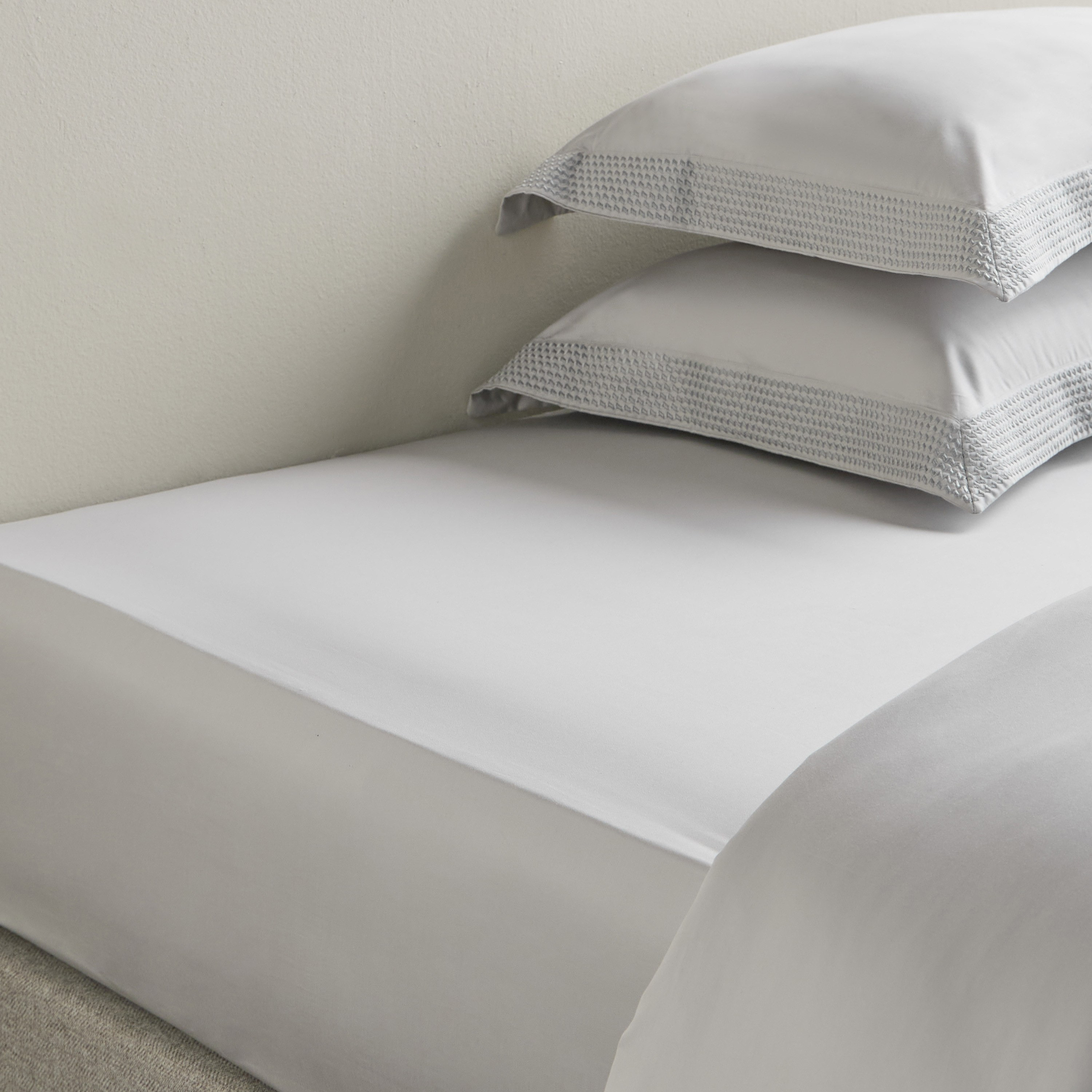 Verona Egyptian Cotton 600 Thread Count King Fitted Sheet - 180x205 cm-household-bedding-sheetsandpillowcases-fittedsheets-image-3