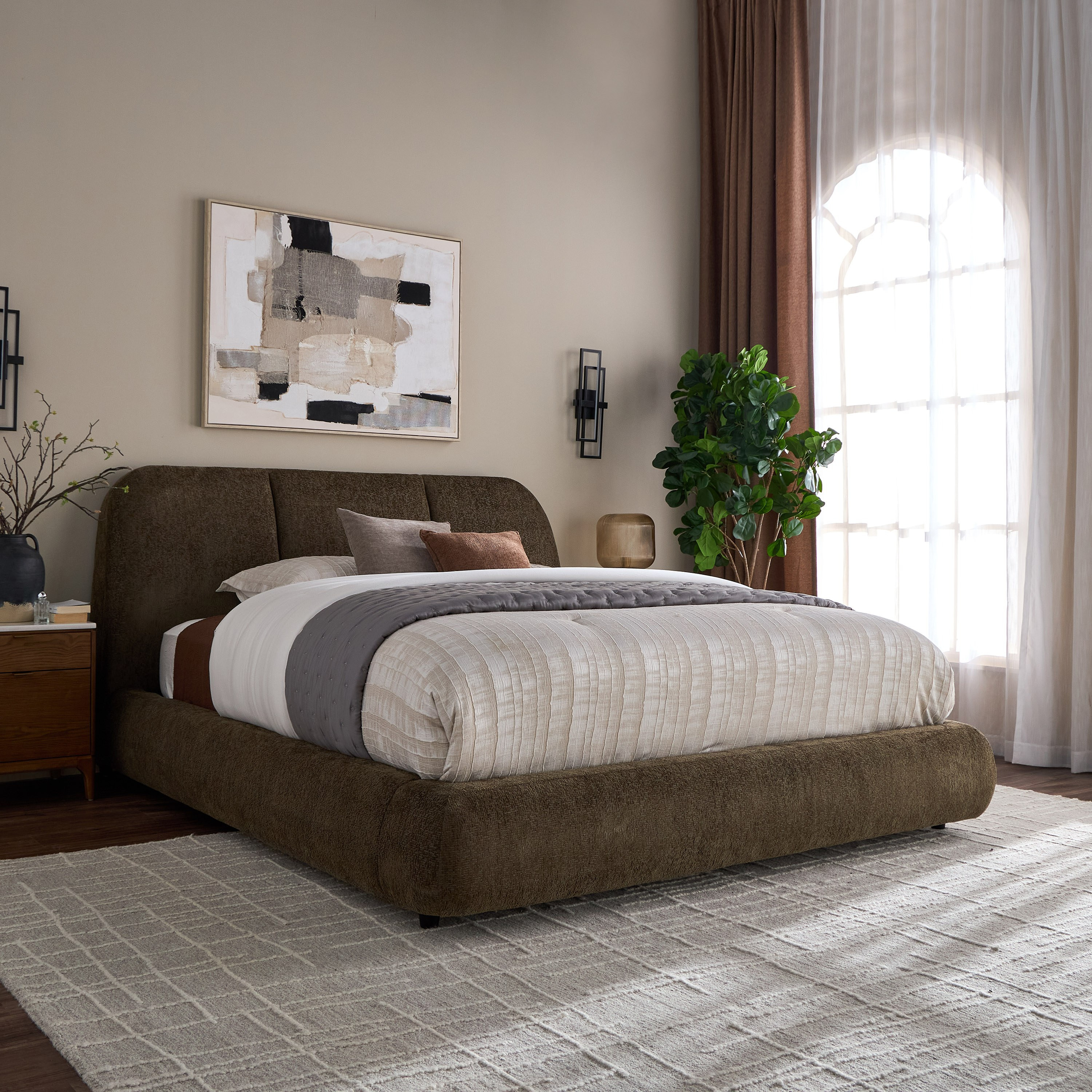 Plush King Bed - 180x200 cm