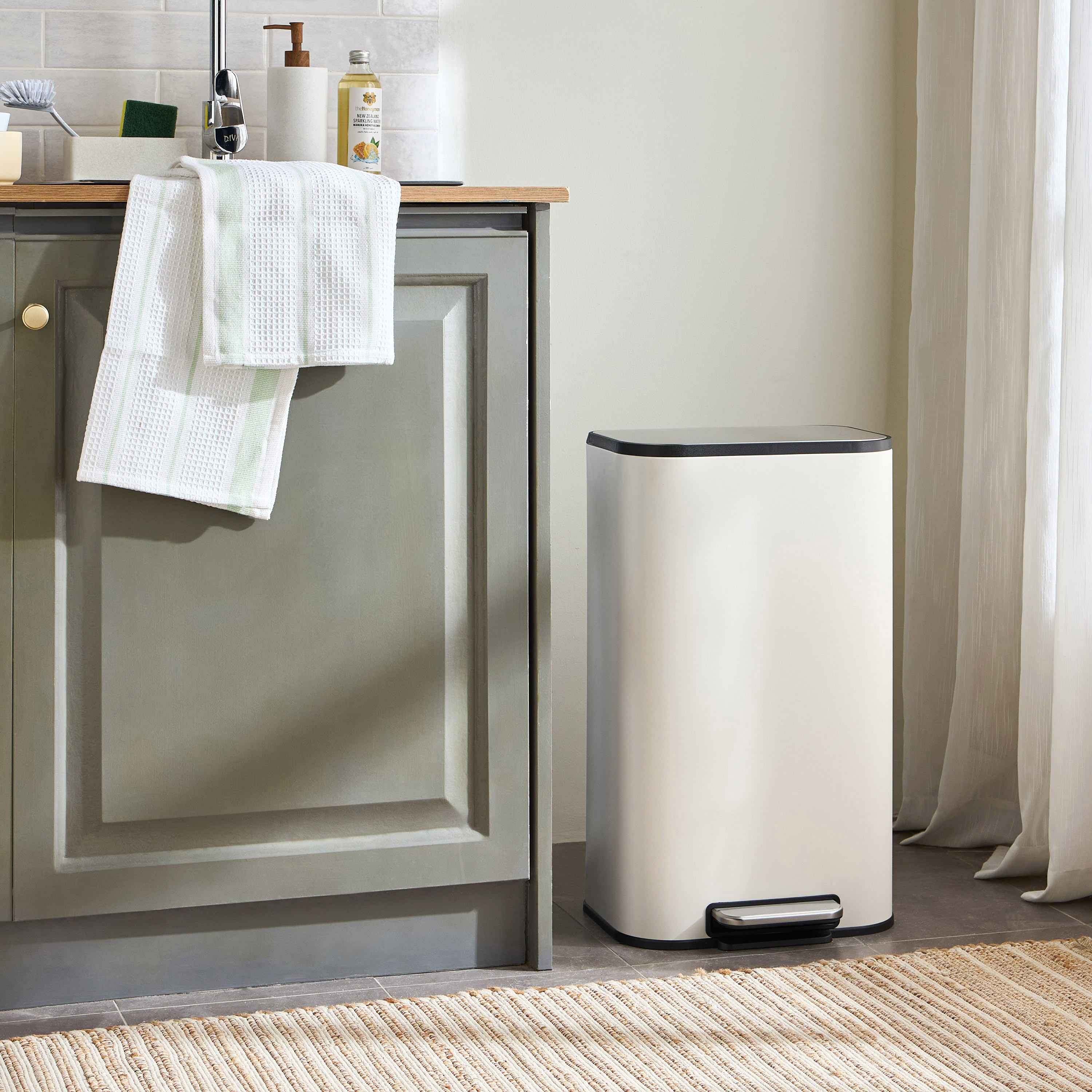 Cooper Pedal Waste Bin - 30 L-household-bathandlaundry-wastebinsandaccessories-image-7