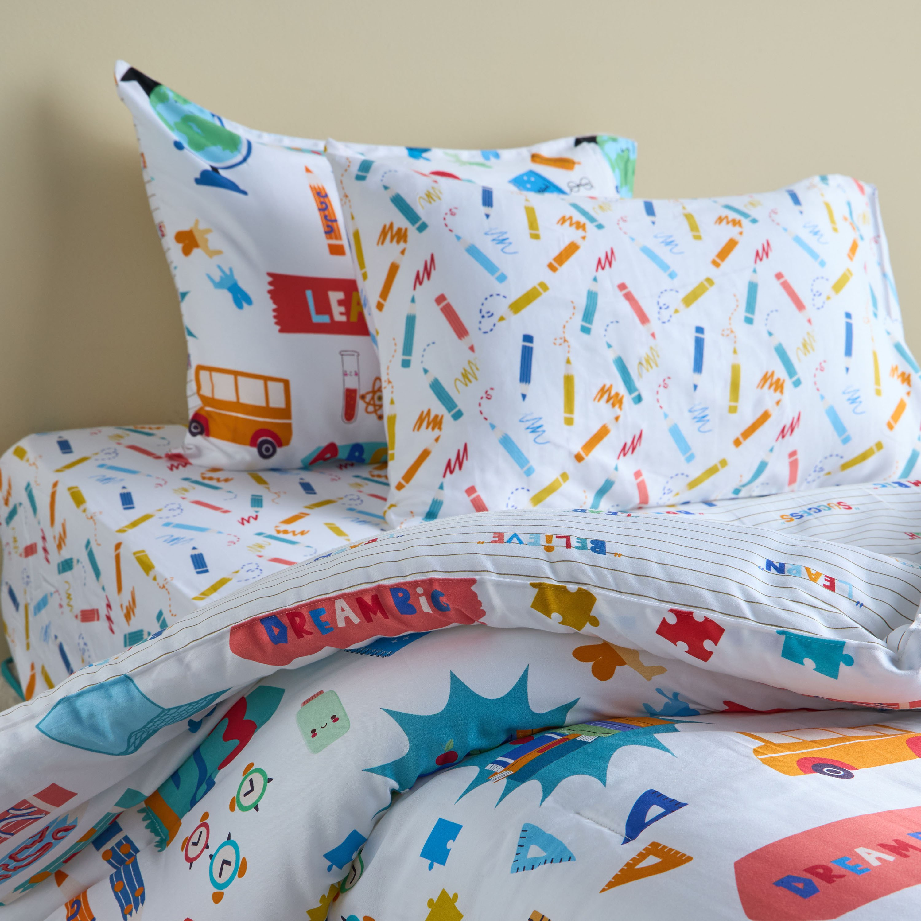 طقم شرشف ولحاف كامل 4 قطع قطن ساتين - ستودي سمارت - 160x220 سم-babyandkids-beddingandwindows-bedding-comforters-image-1
