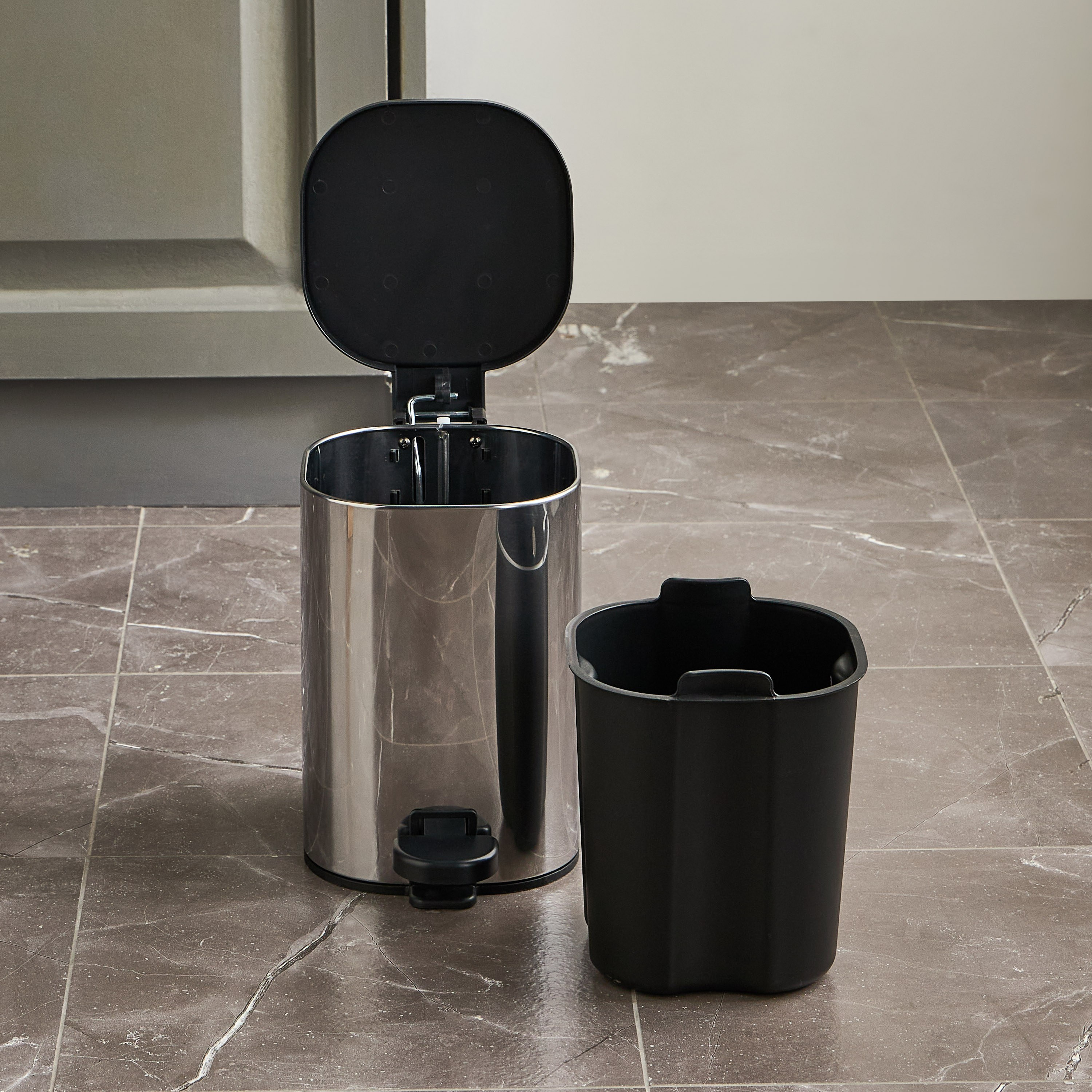 Ricco Step Waste Bin - 3 L-household-bathandlaundry-wastebinsandaccessories-image-3