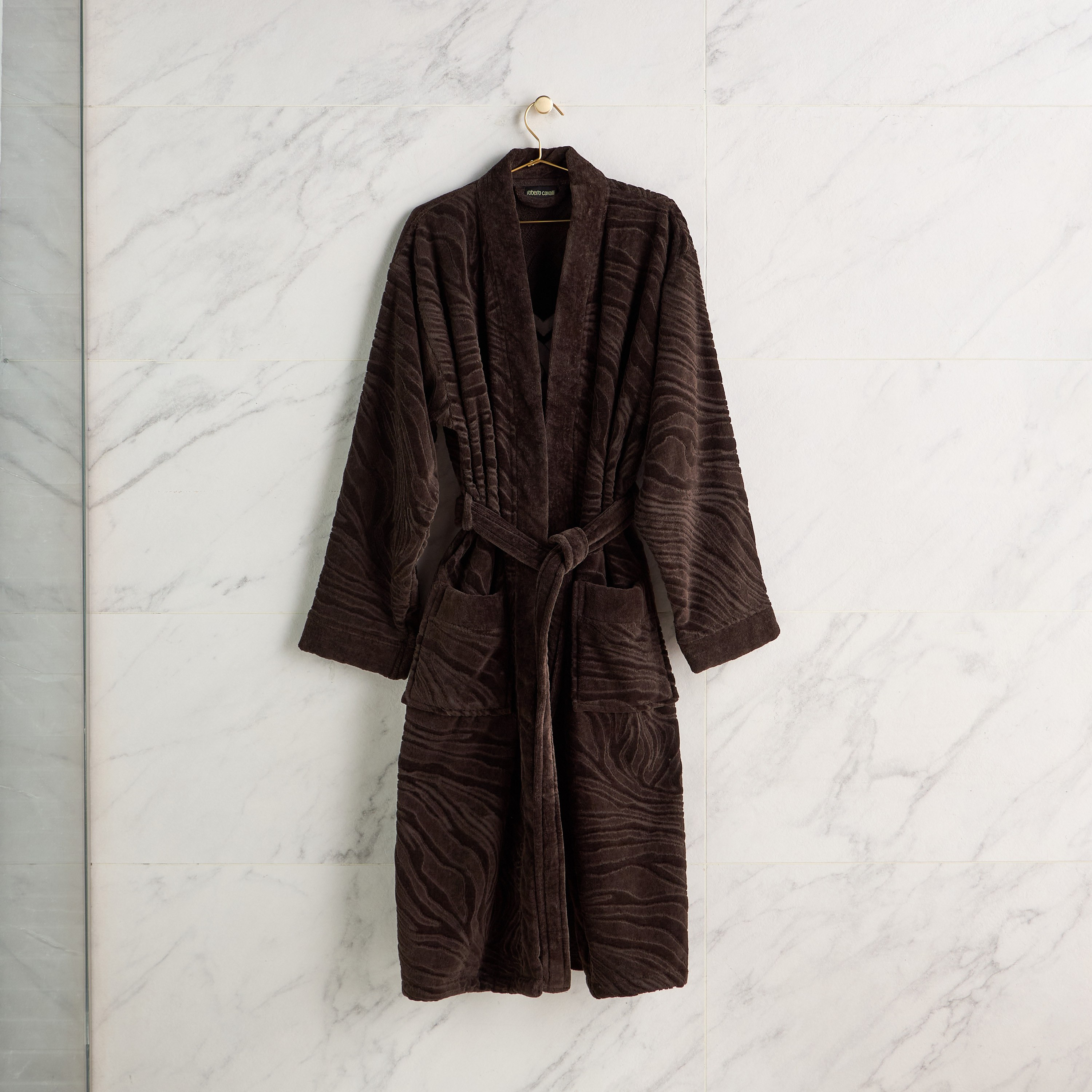 روب حمام - روبيرتو كافالي - متوسط-household-bathandlaundry-bathlinen-bathrobesandslippers-bathrobes-image-1