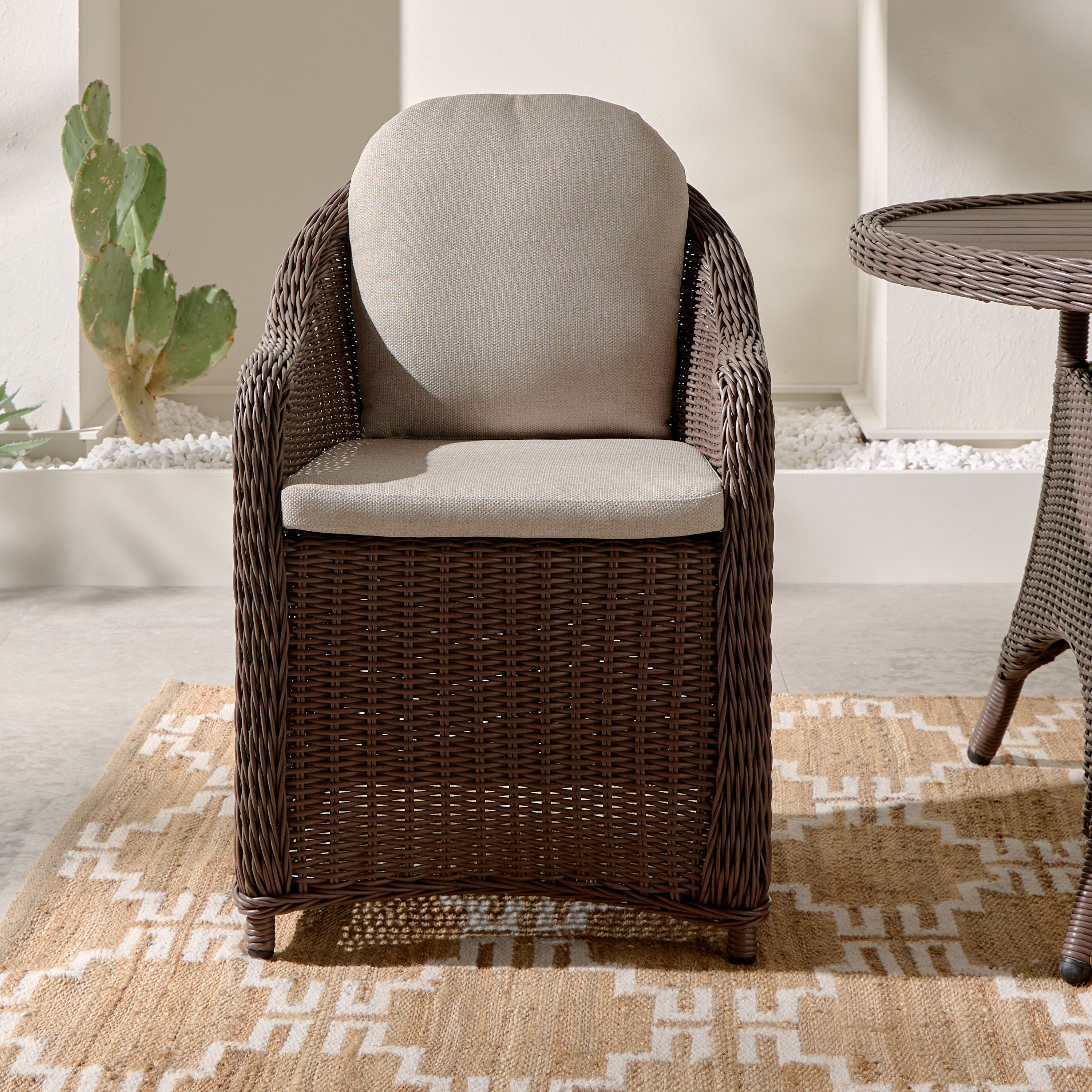 كرسي سفرة للجلسات الخارجية - كالفي-furniture-outdoor-diningfurniture-image-2