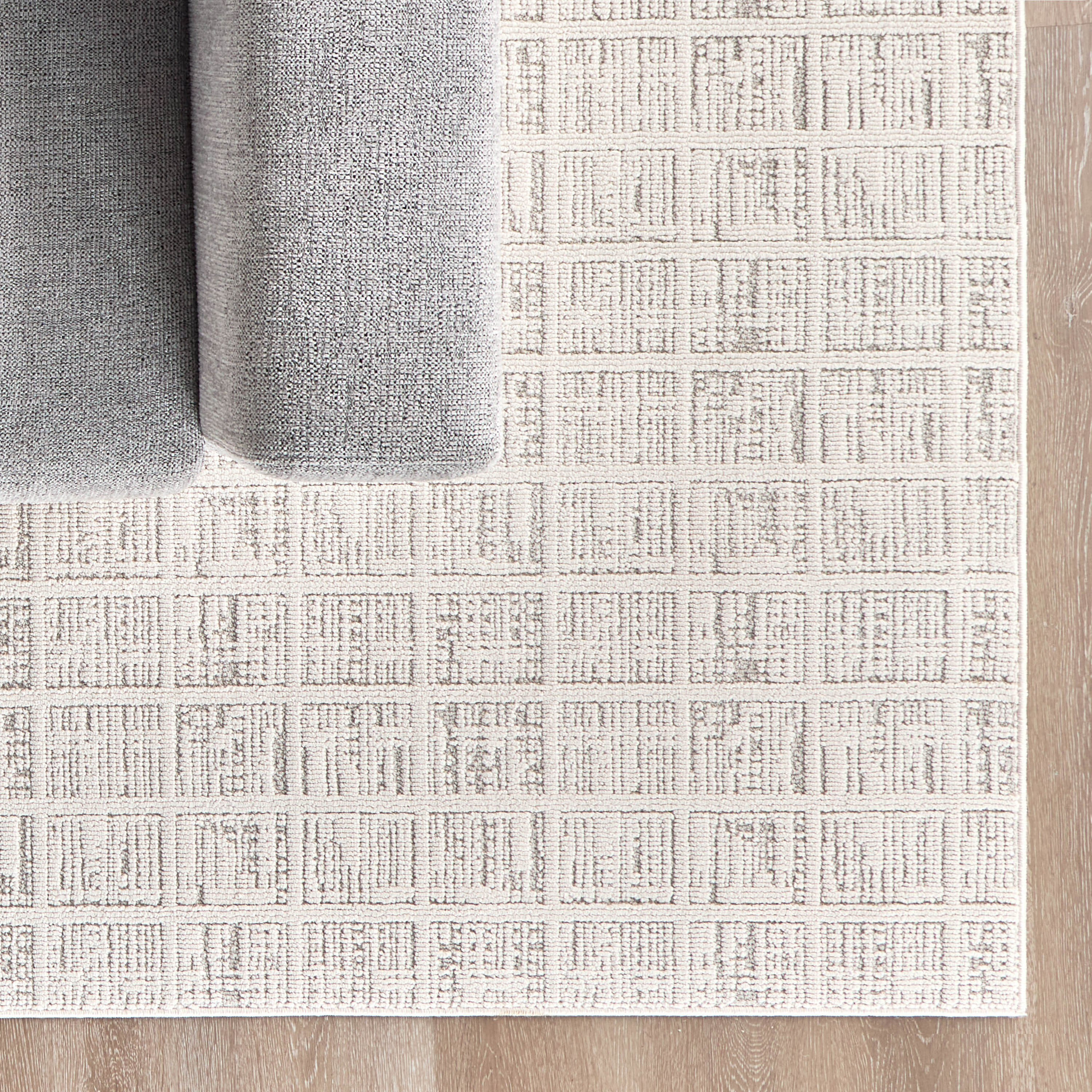 سجادة - إيميلي - 200x290 سم-household-rugsandcarpets-rugs-image-1