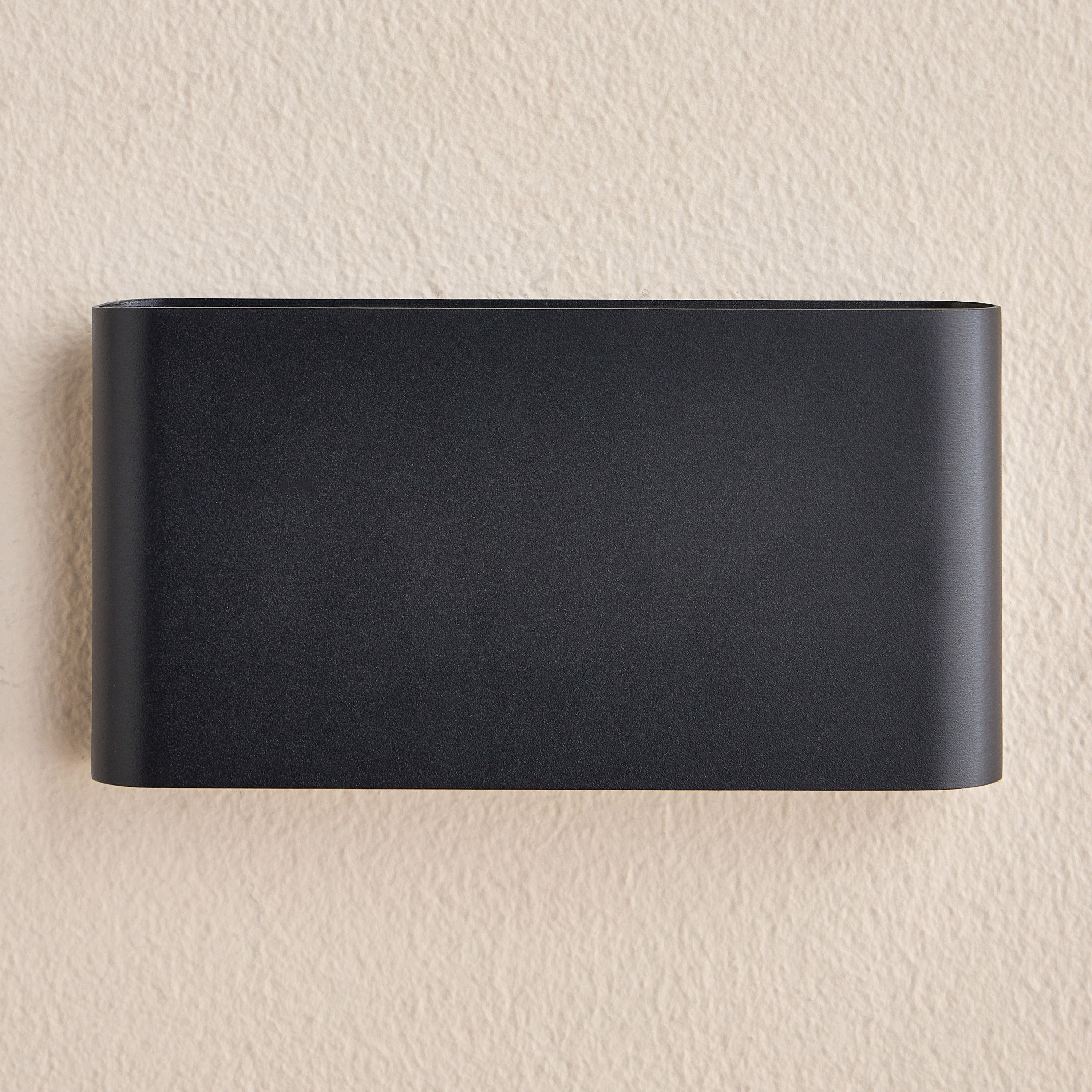 Kelce Metal LED Wall Lamp