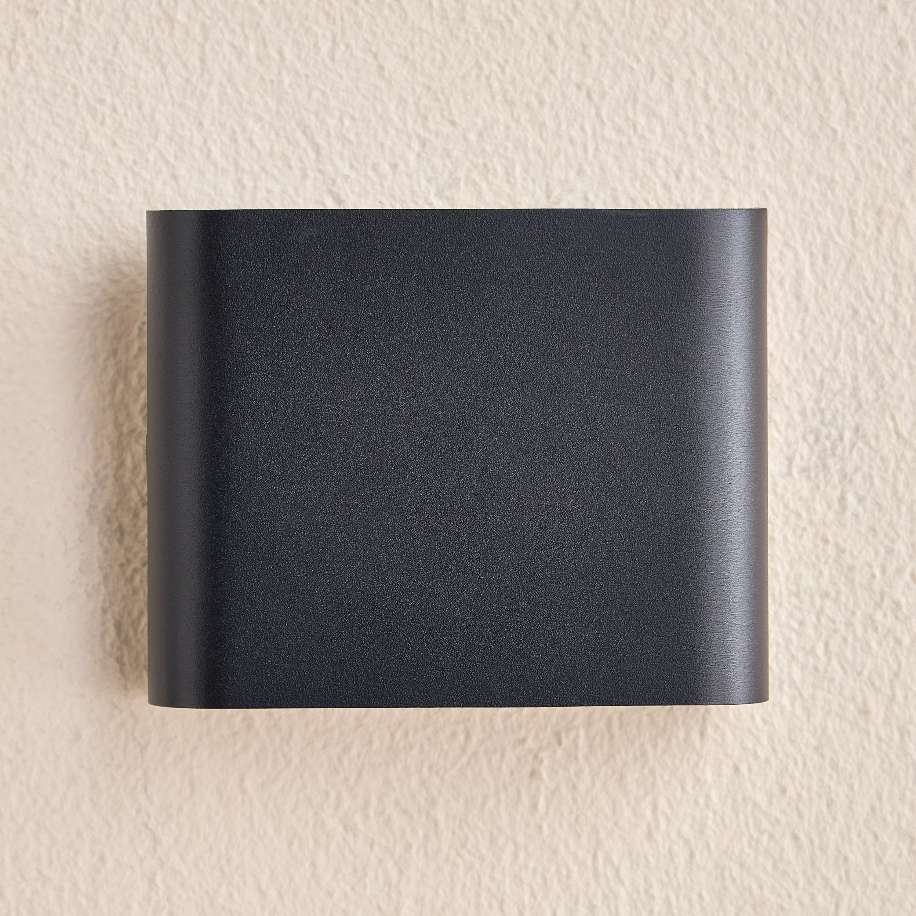 Kelce Metal LED Wall Lamp-household-lighting-walllamps-image-1