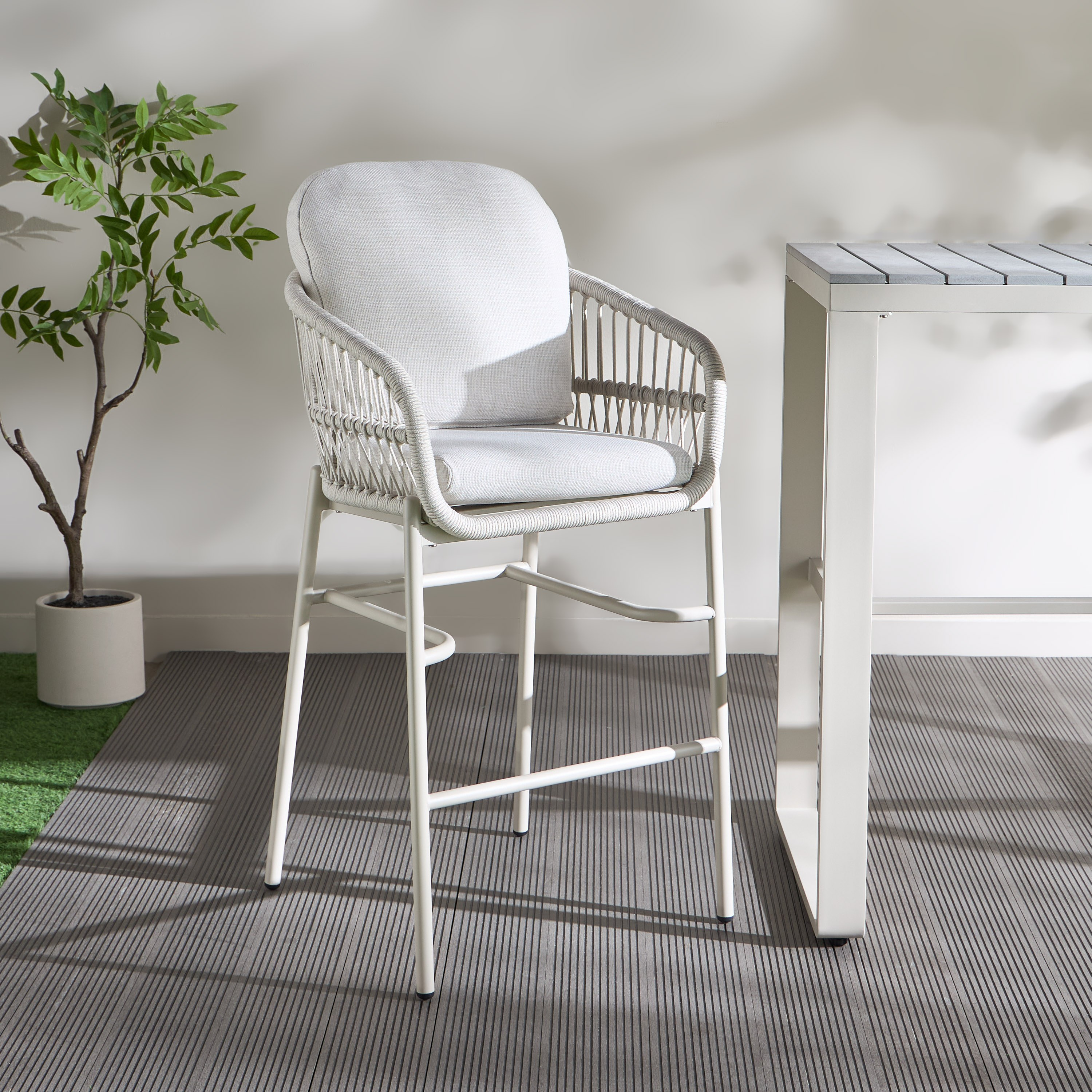 Mira Outdoor Dining Chair