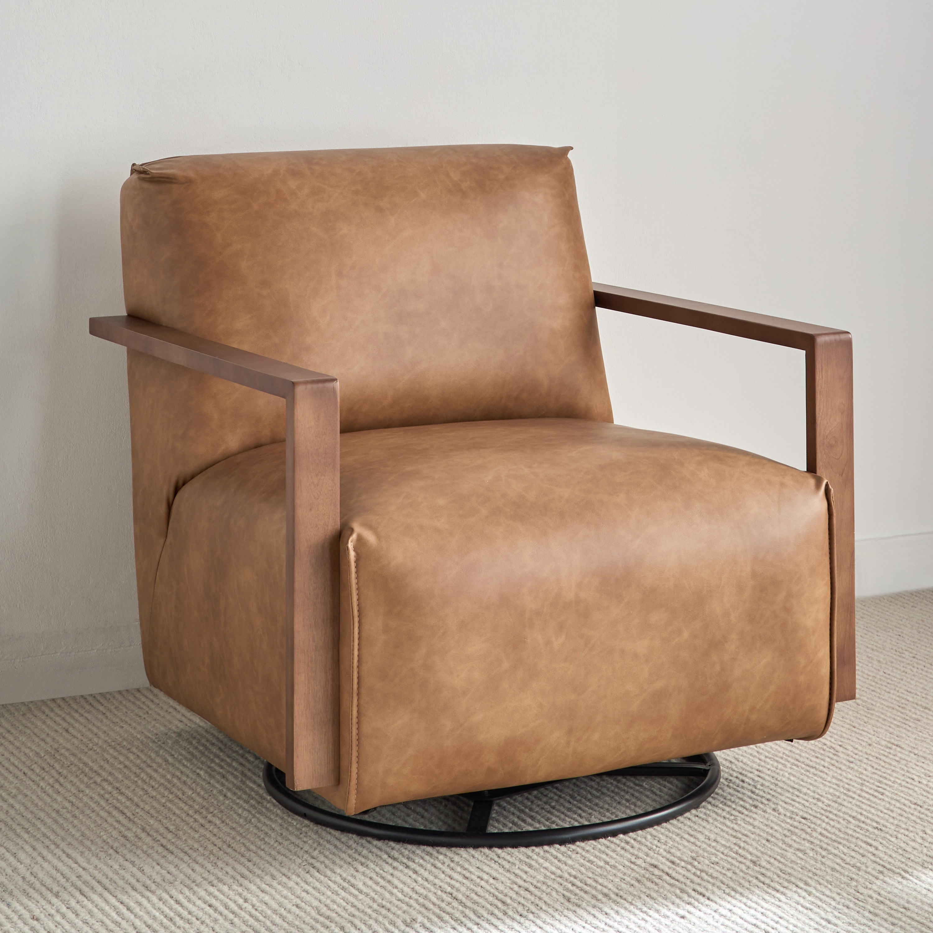 كرسي بمساند ذراعين دوّار من الجلد الصناعي - هيمينج-furniture-sofaandseating-armchairs-image-1