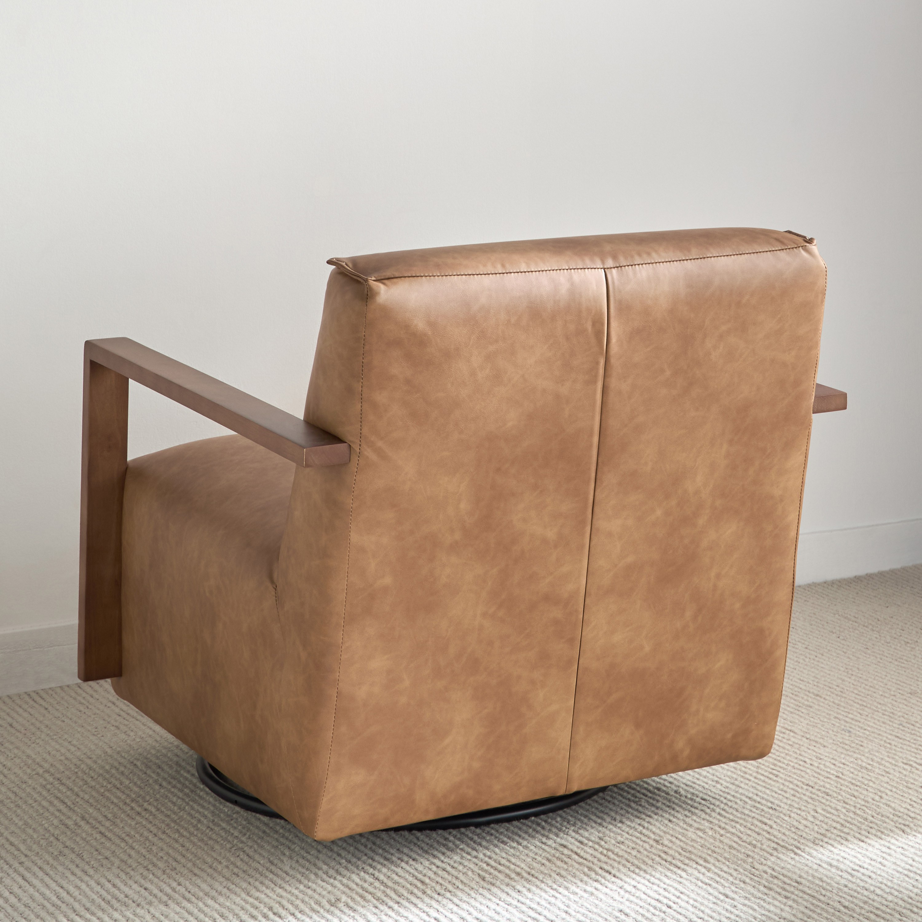 كرسي بمساند ذراعين دوّار من الجلد الصناعي - هيمينج-furniture-sofaandseating-armchairs-image-3
