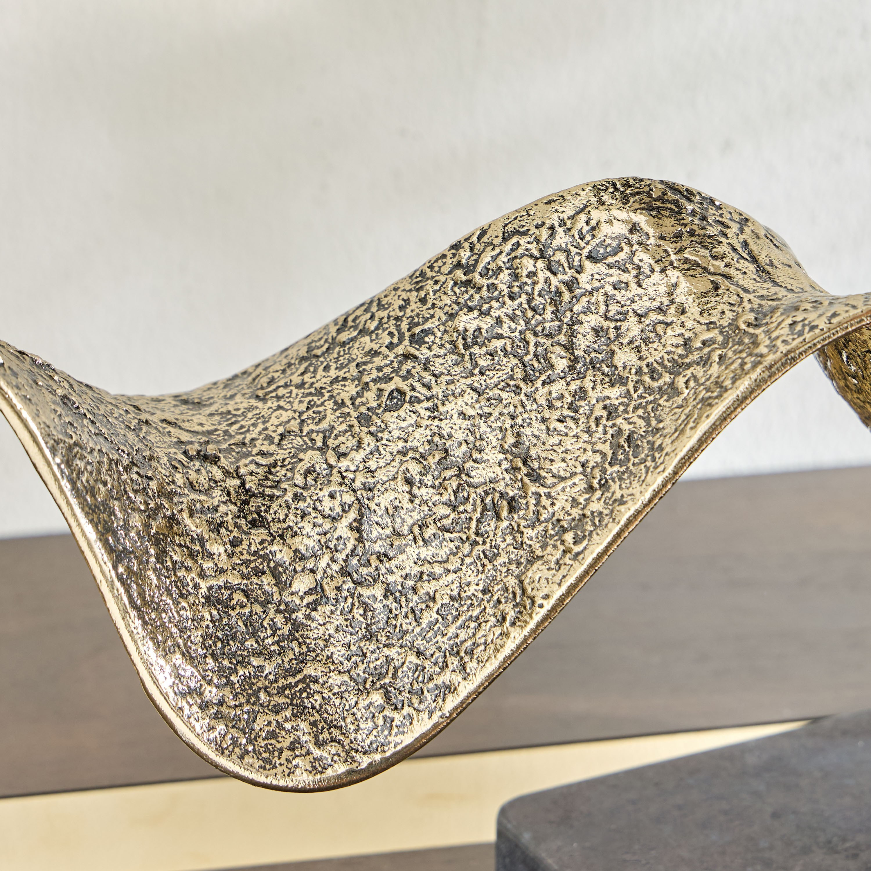 زينة ديكور بتصميم موجة أفقية تيرا - دهب-household-decor-decorativeobjectsandsculptures-image-2