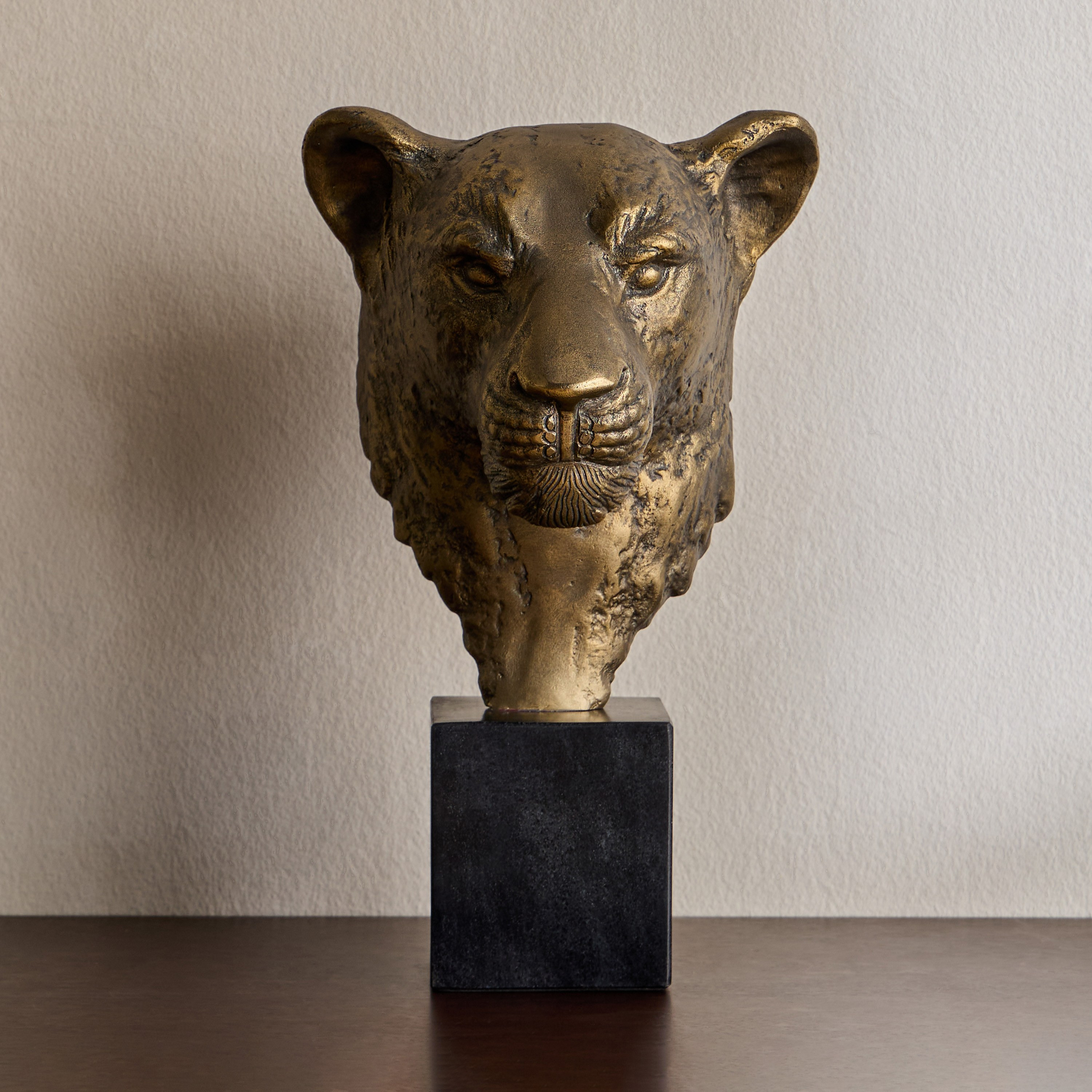 Tribea Lioness Metal Decorative Accent - 40 cm