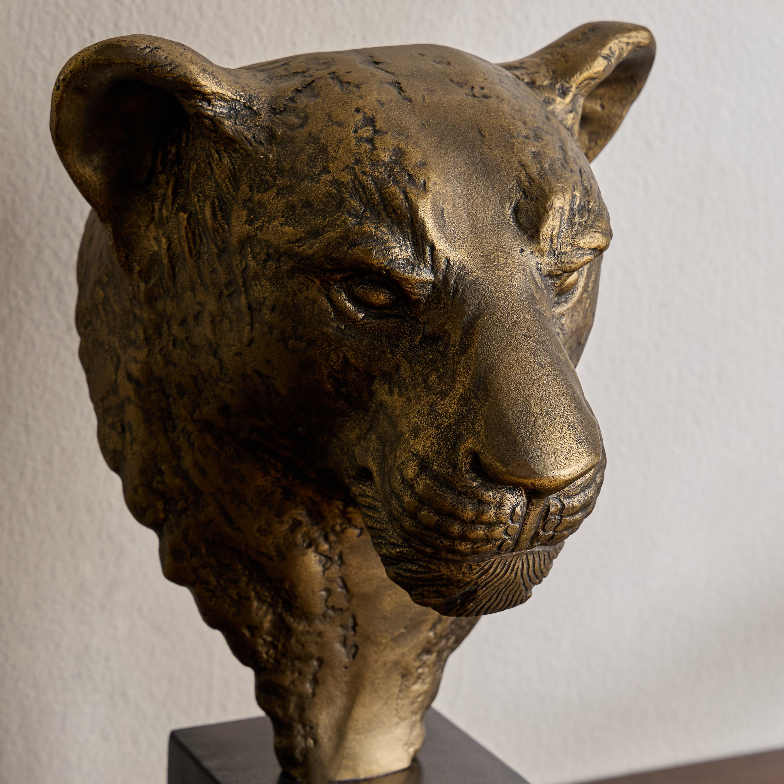 Tribea Lioness Metal Decorative Accent - 40 cm-household-decor-decorativeobjectsandsculptures-image-2