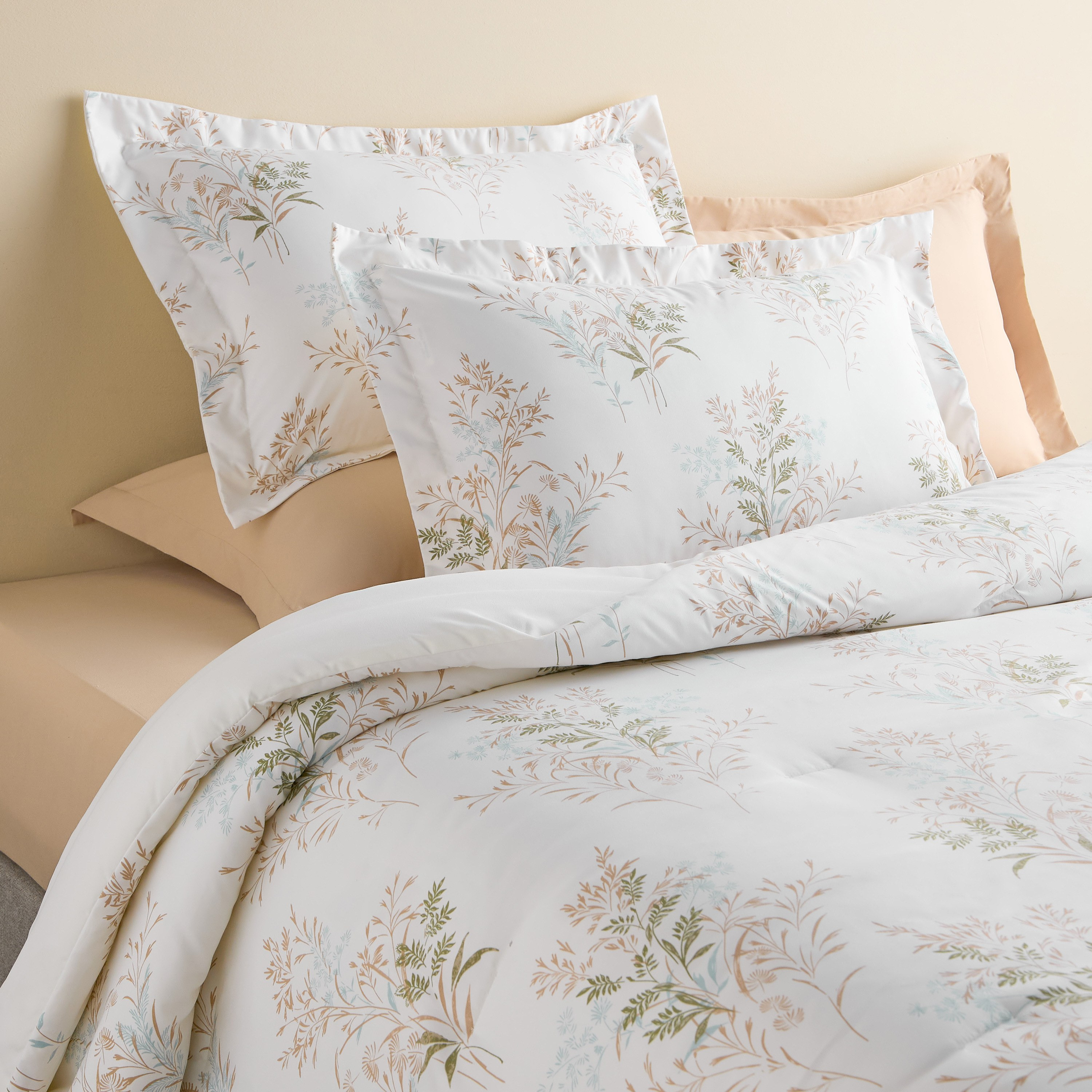Elisha Botanical Print 6-Piece Queen Comforter and Sheet Set - 200x240 cm
