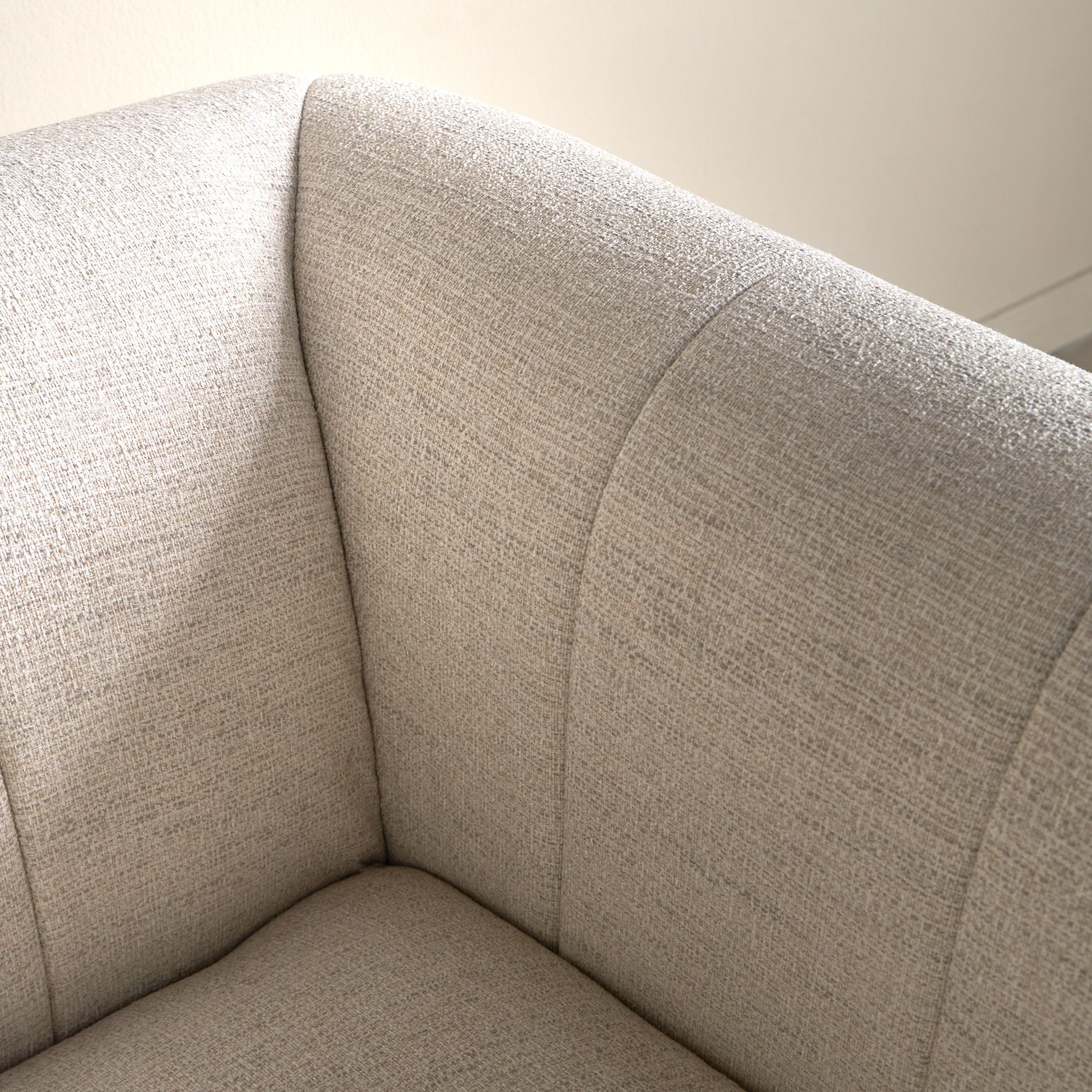كرسي قماش بمساند ذراعين - إدارد-furniture-sofaandseating-armchairs-image-6