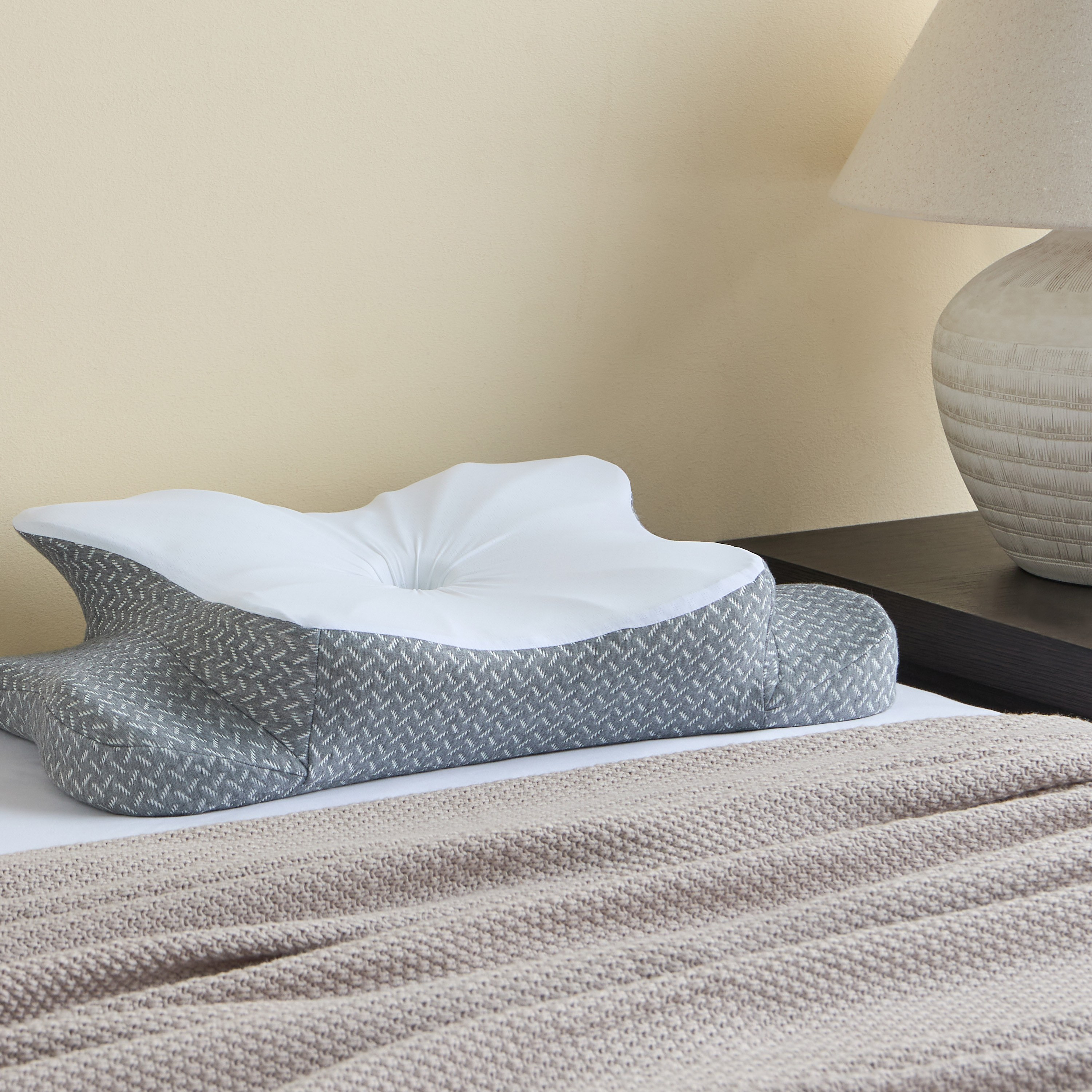 Ergonomic Polyurethane Memory Foam Shoulder and Neck Support 1-Piece Pillow - 37x63 cm-household-bedding-pillows-image-5