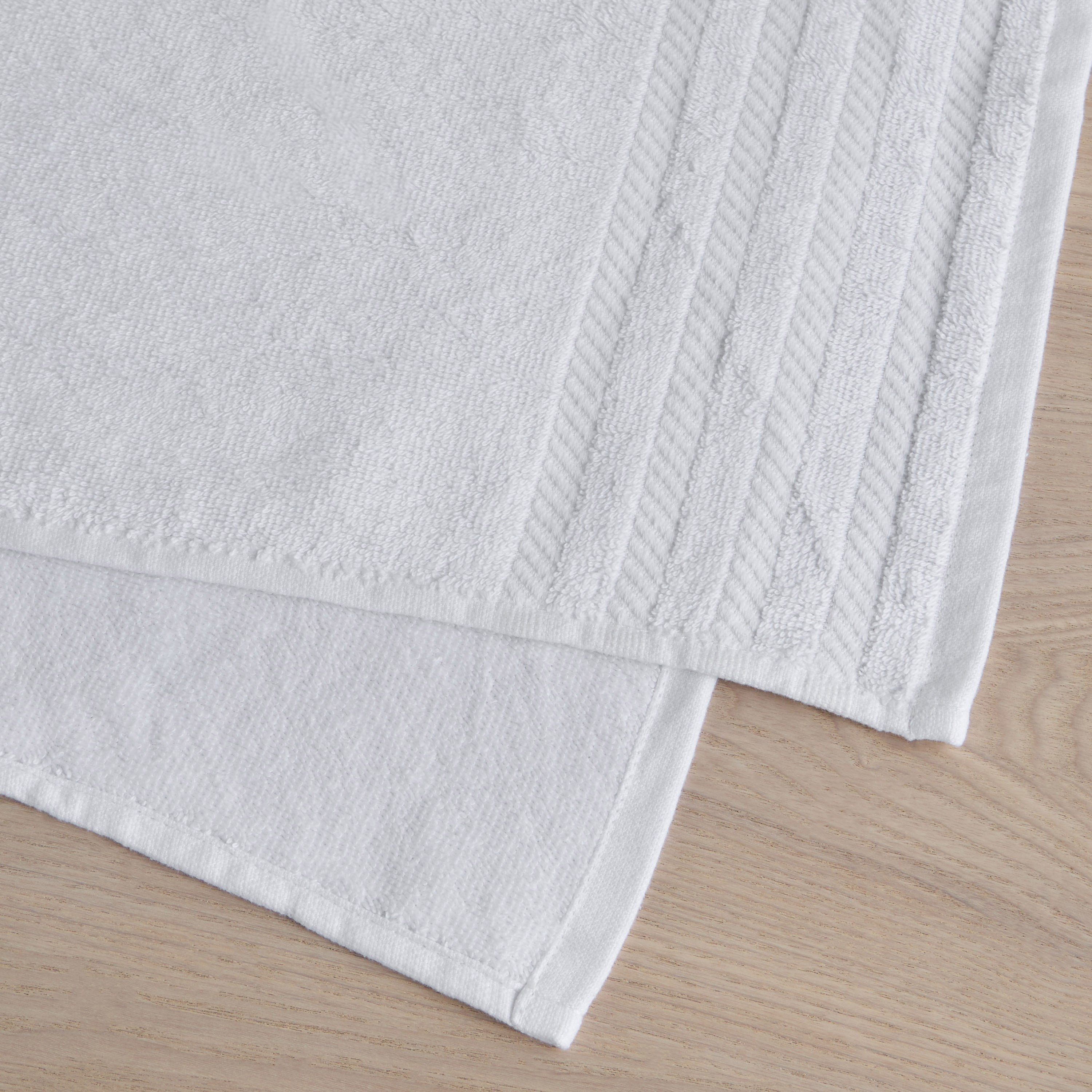 Breeze 2-Piece 450 GSM Cotton Bath Towel Set - 70x127 cm-household-bathandlaundry-bathlinen-towels-image-3