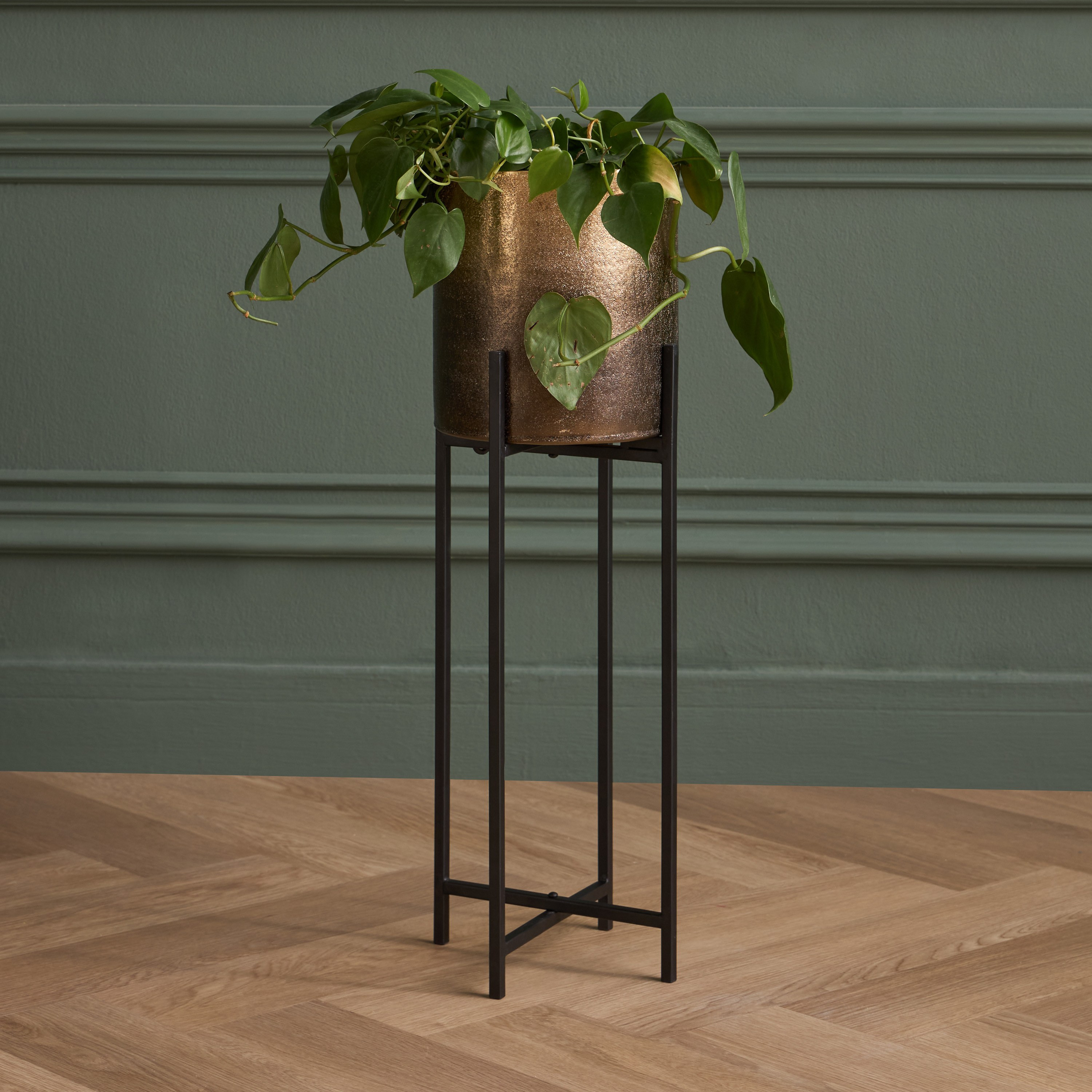Arras Ruse Ombre Metal Planter - 60 cm-household-gardenandoutdoor-potsandplanters-planters-image-1
