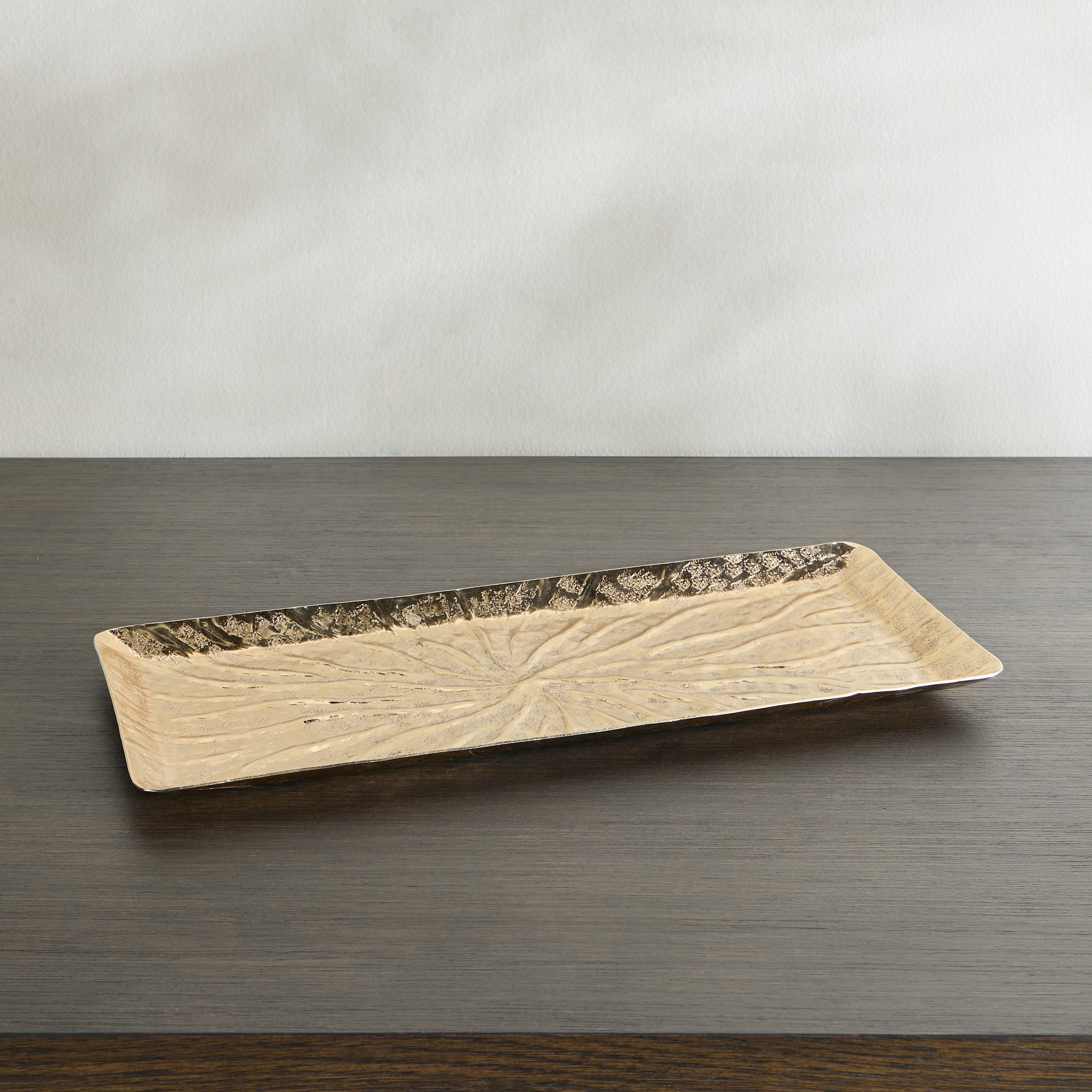 صحن ديكور معدن - دهب - 20x51 سم-household-decor-boxesandtrays-image-1