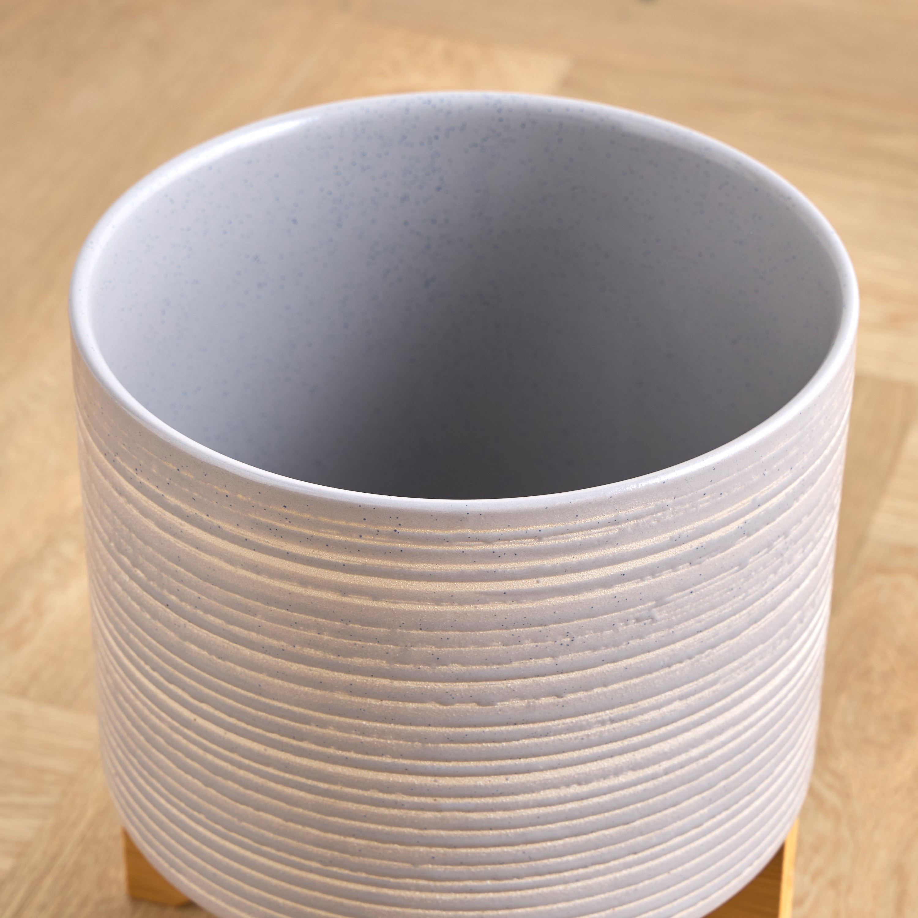 Rough Ceramic Planter - 29 cm-household-gardenandoutdoor-potsandplanters-planters-image-3