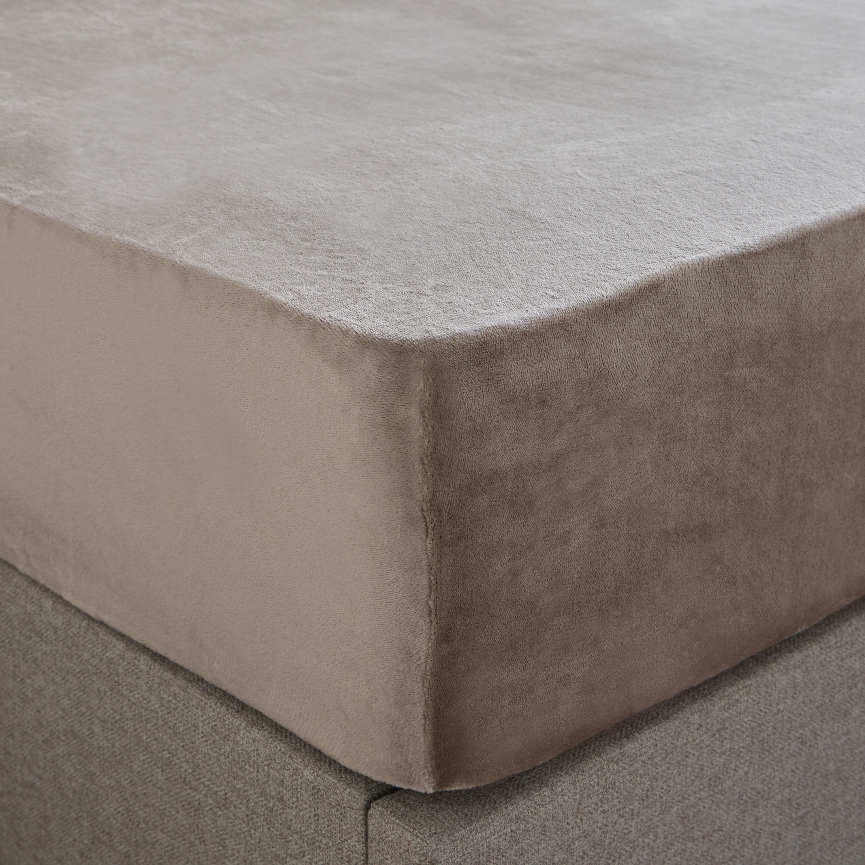 Cozy Flannel King Fitted Sheet - 180x205 cm-household-bedding-sheetsandpillowcases-fittedsheets-image-1