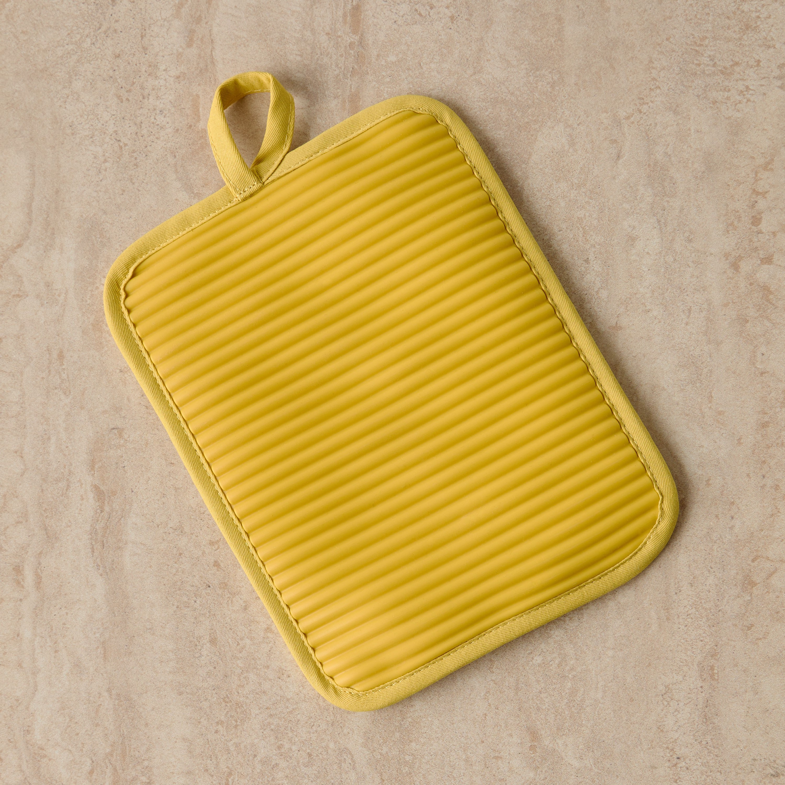 Amico Pot Holder-household-kitchen-kitchenlinen-apronsmittsandpotholders-image-2