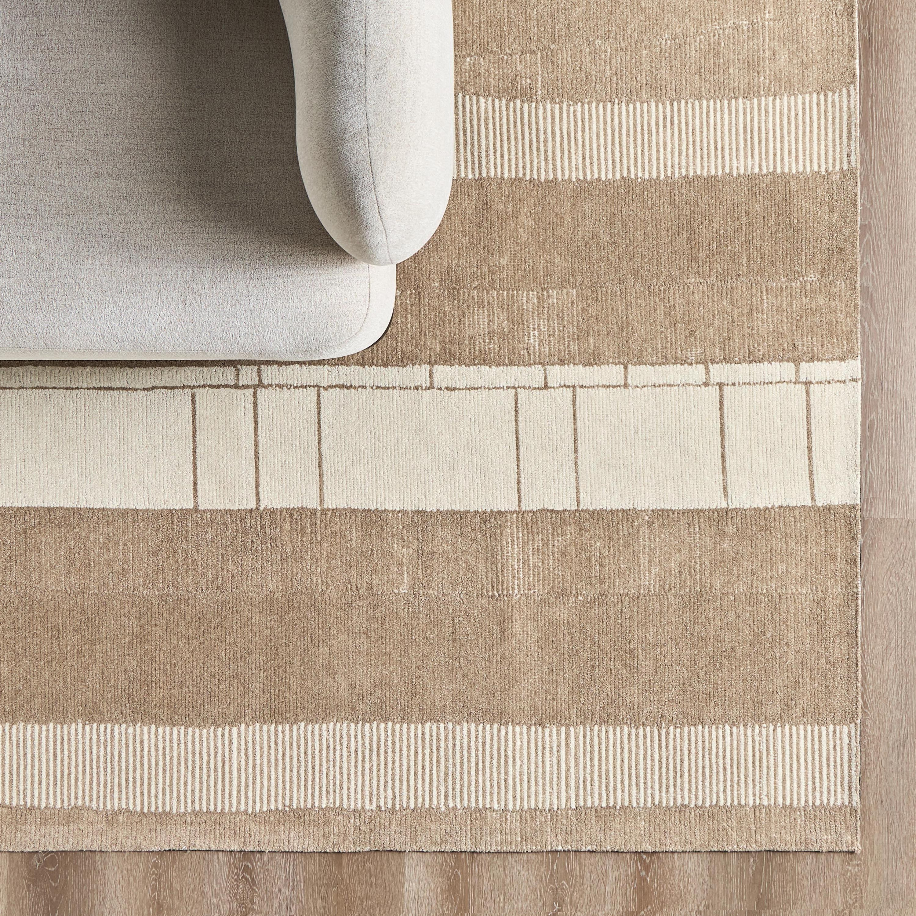 Linette Handmade Woollen Rug - 200x290 cm