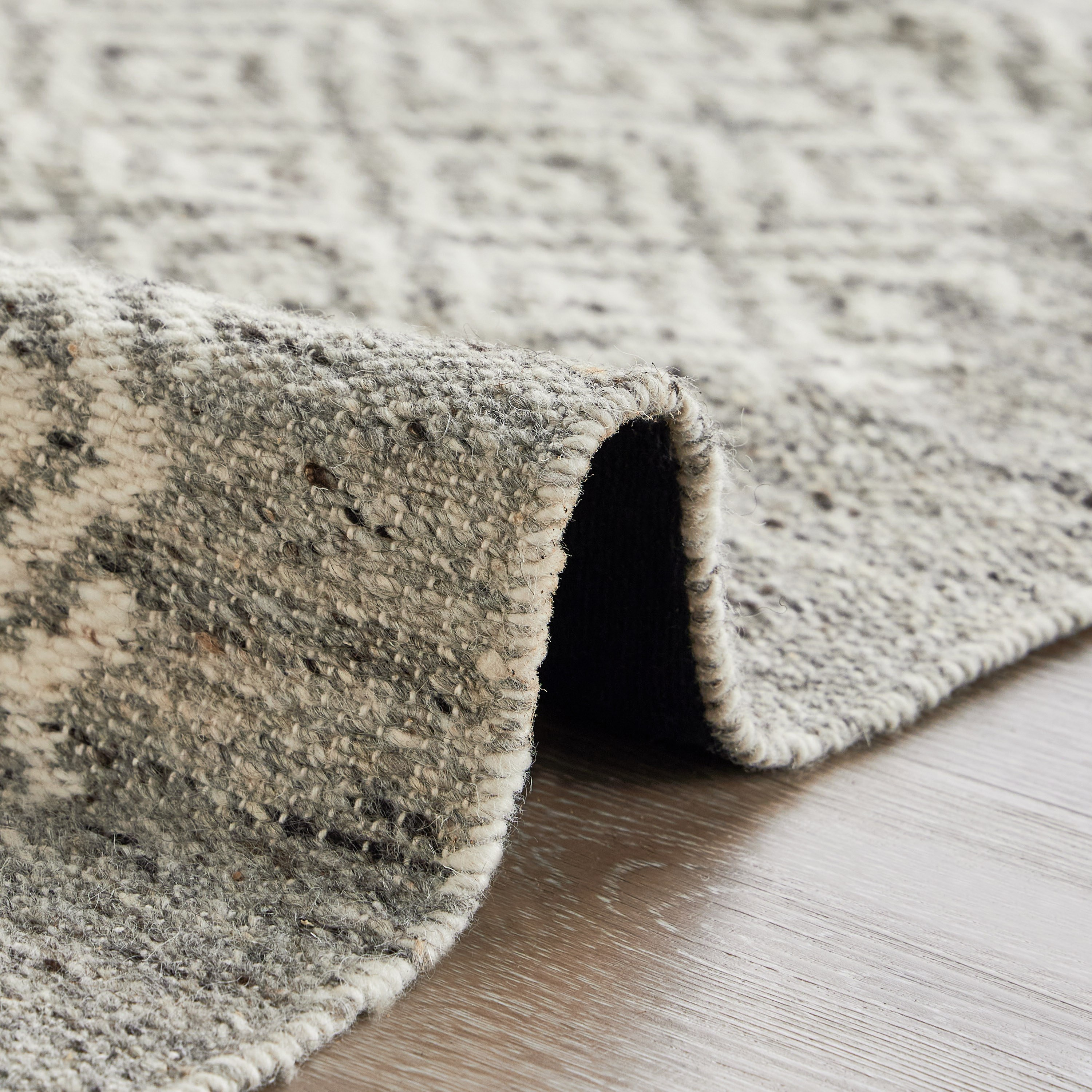 Maurine Woollen Rug - 160x230 cm-household-rugsandcarpets-rugs-image-4
