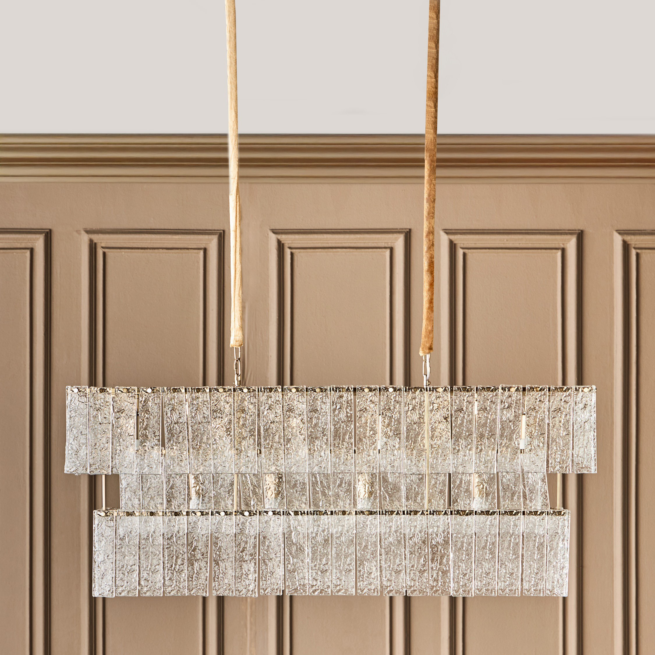 ثريا خطية زجاجية بـ10 لمبات - ماجي-household-lighting-ceilinglamps-chandeliers-image-1