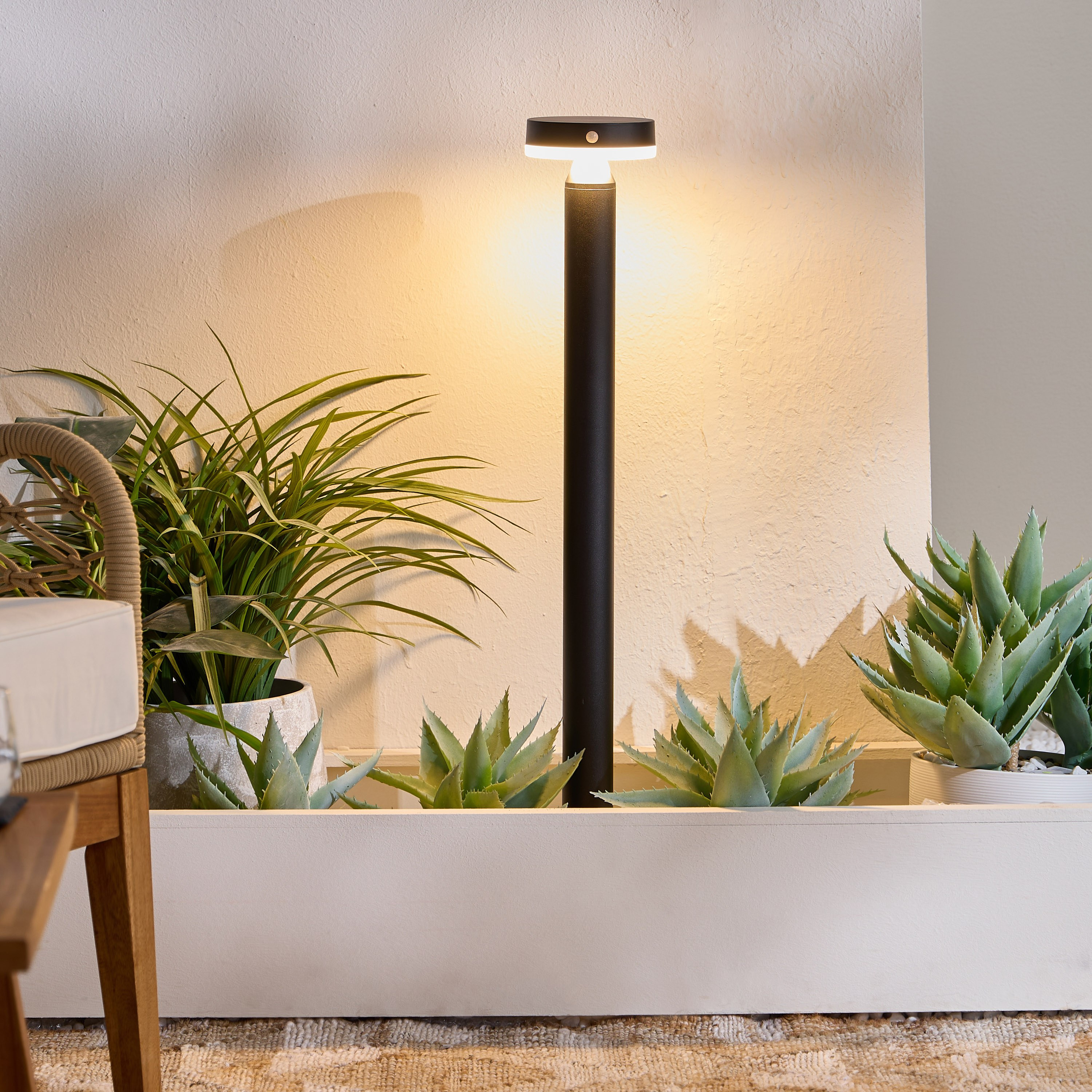 Bellhop Solar/USB Rechargeable Motion Sensor Pathway Light - 70 cm-household-lighting-decorativelighting-noveltylights-image-10