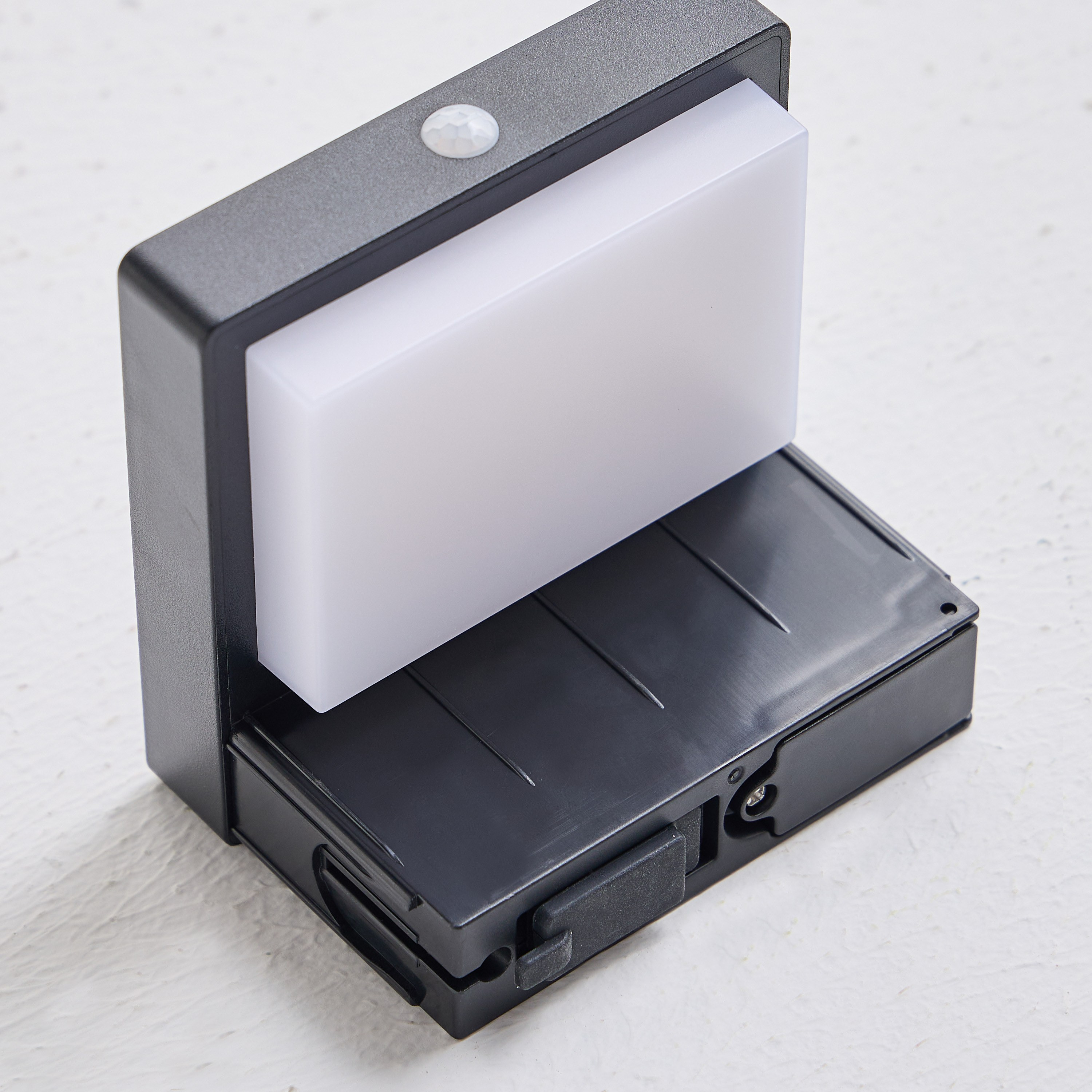 Kartell Solar/USB Rechargeable Motion Sensor Pathway Light - 70 cm-household-lighting-decorativelighting-noveltylights-image-8