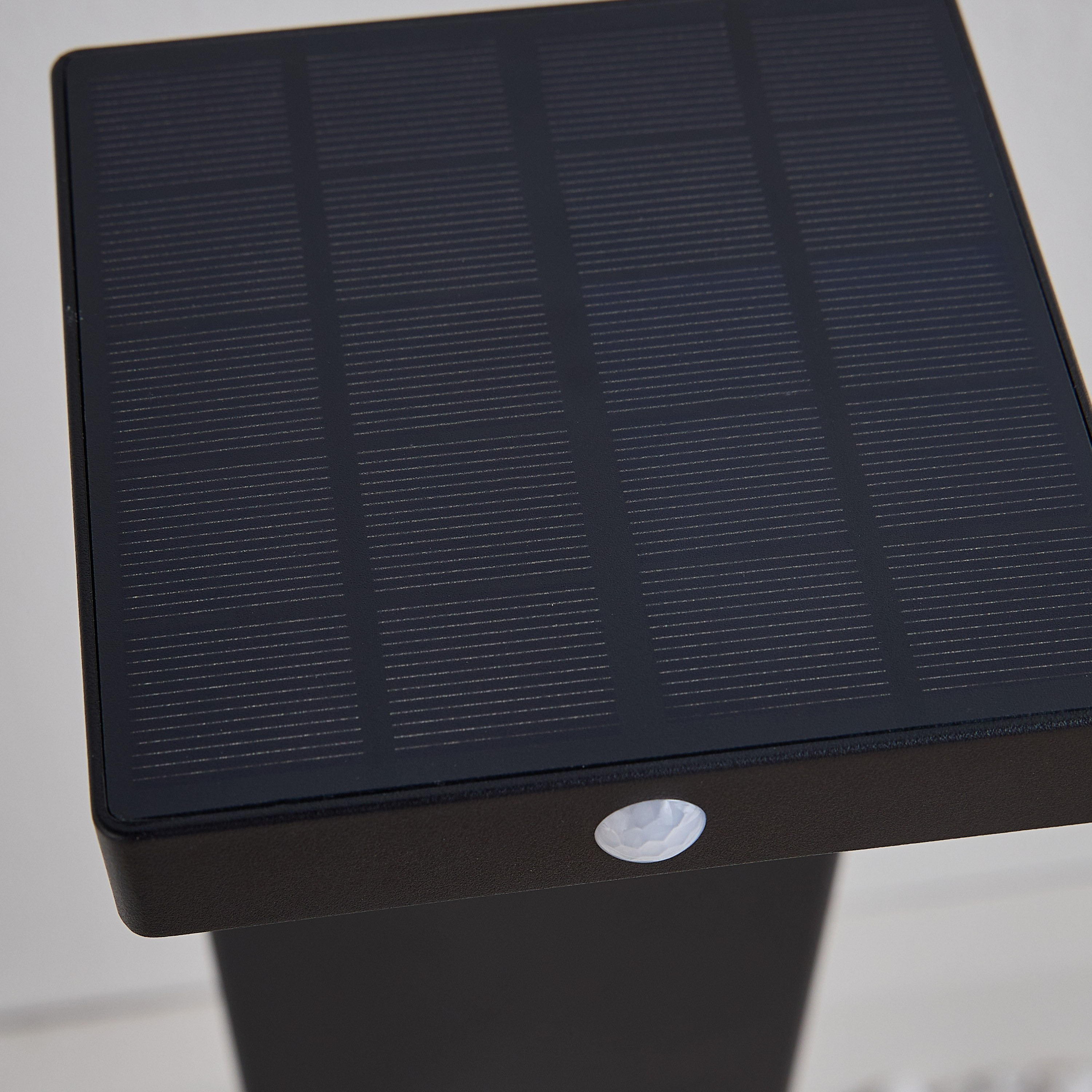 Kartell Solar/USB Rechargeable Motion Sensor Pathway Light - 70 cm-household-lighting-decorativelighting-noveltylights-image-9