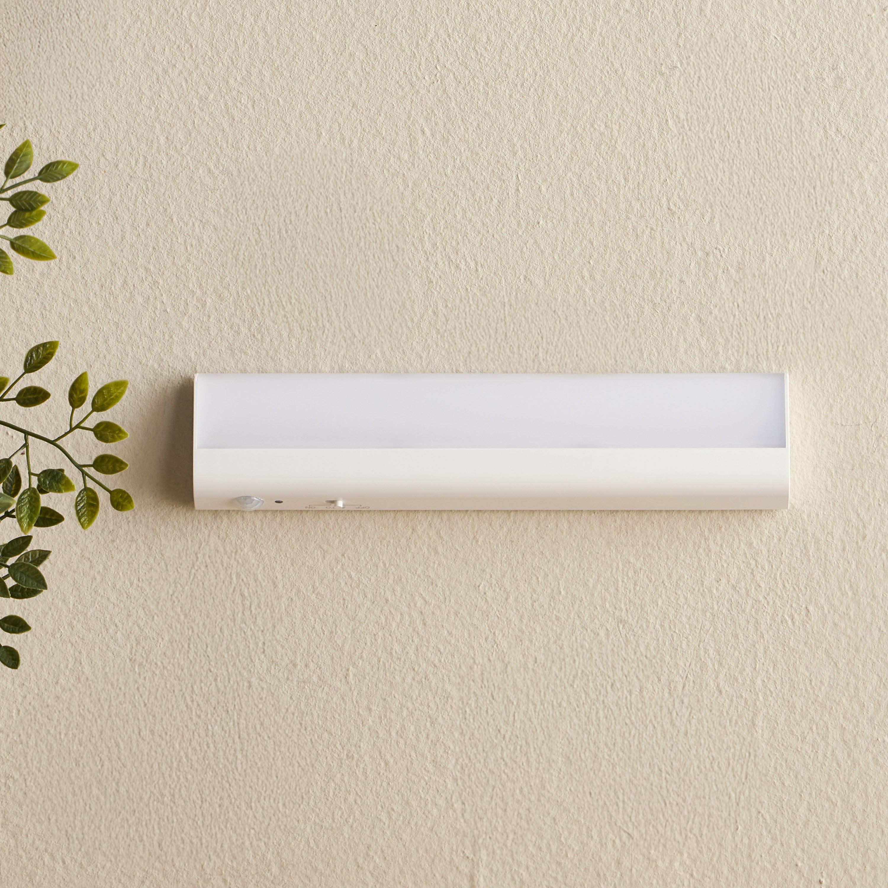 Hashira Battery Operated Motion Sensor Cabinet Light - 23 cm